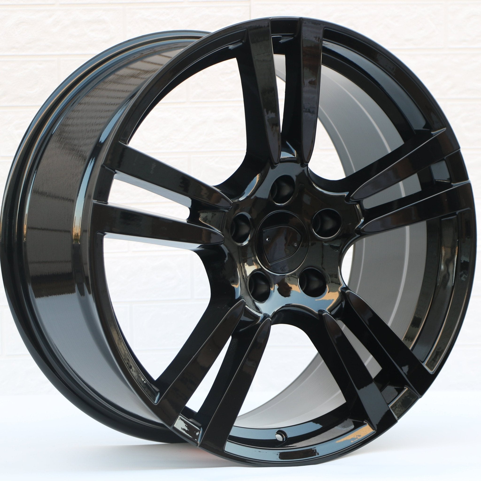 W856 249 Gloss Black 20x11 ET67 CB71.6 5x130