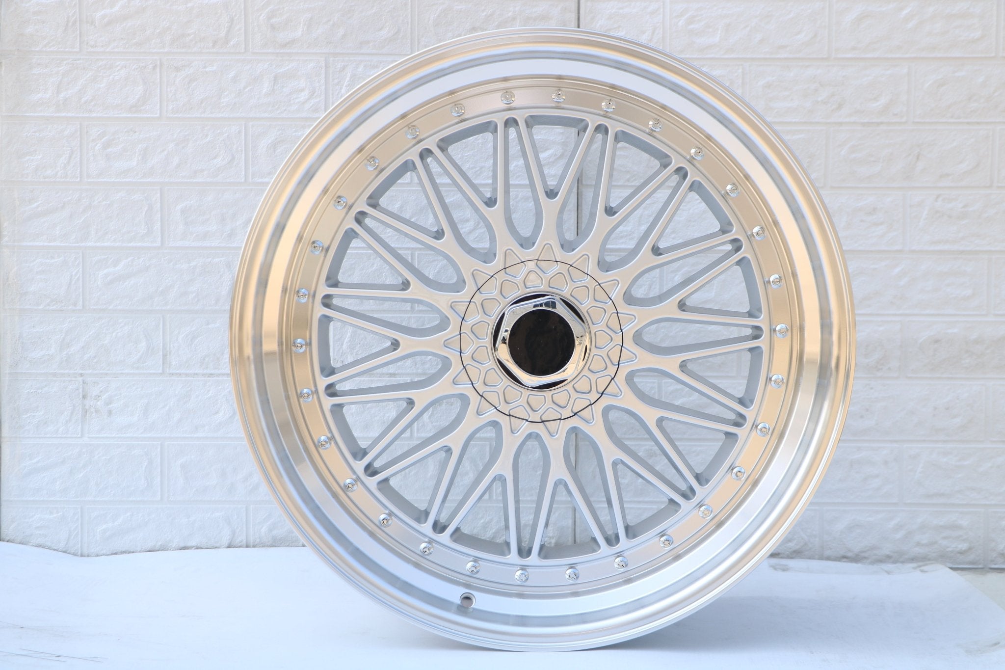 W885 Silver Machined Lip 22x9.0 ET30 5x112/114.3/120 CB73.1  C479-03-S1