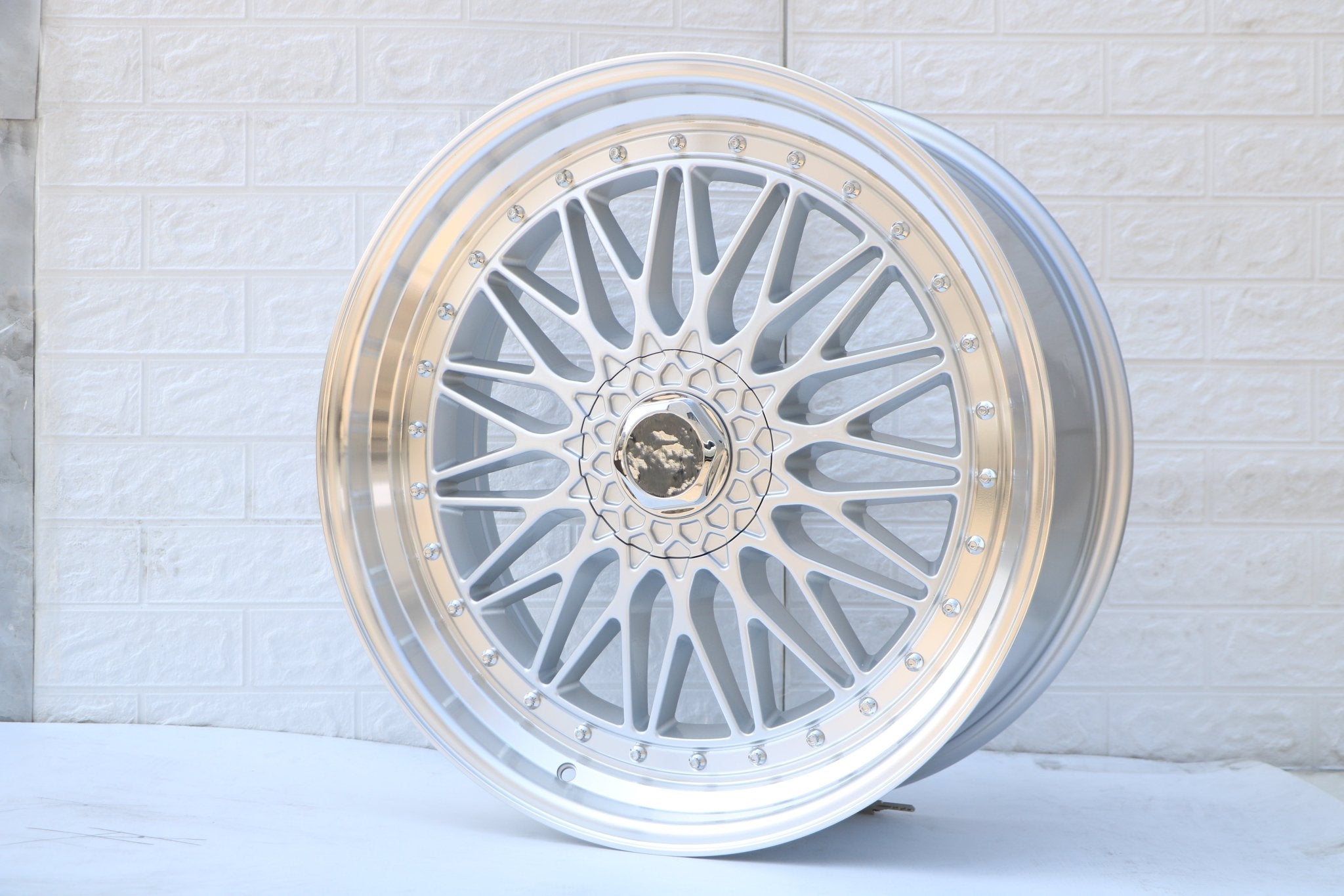 W885 Silver Machined Lip 22x9.0 ET30 5x112/114.3/120 CB73.1  C479-03-S1