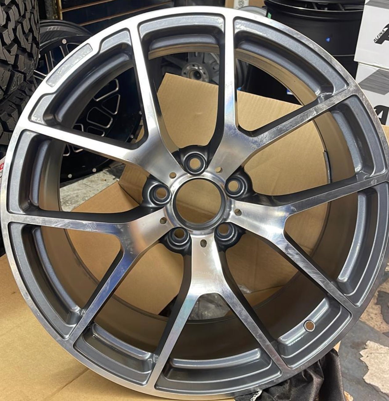 WHEELS 841 19x9.5 5x112 GMF
