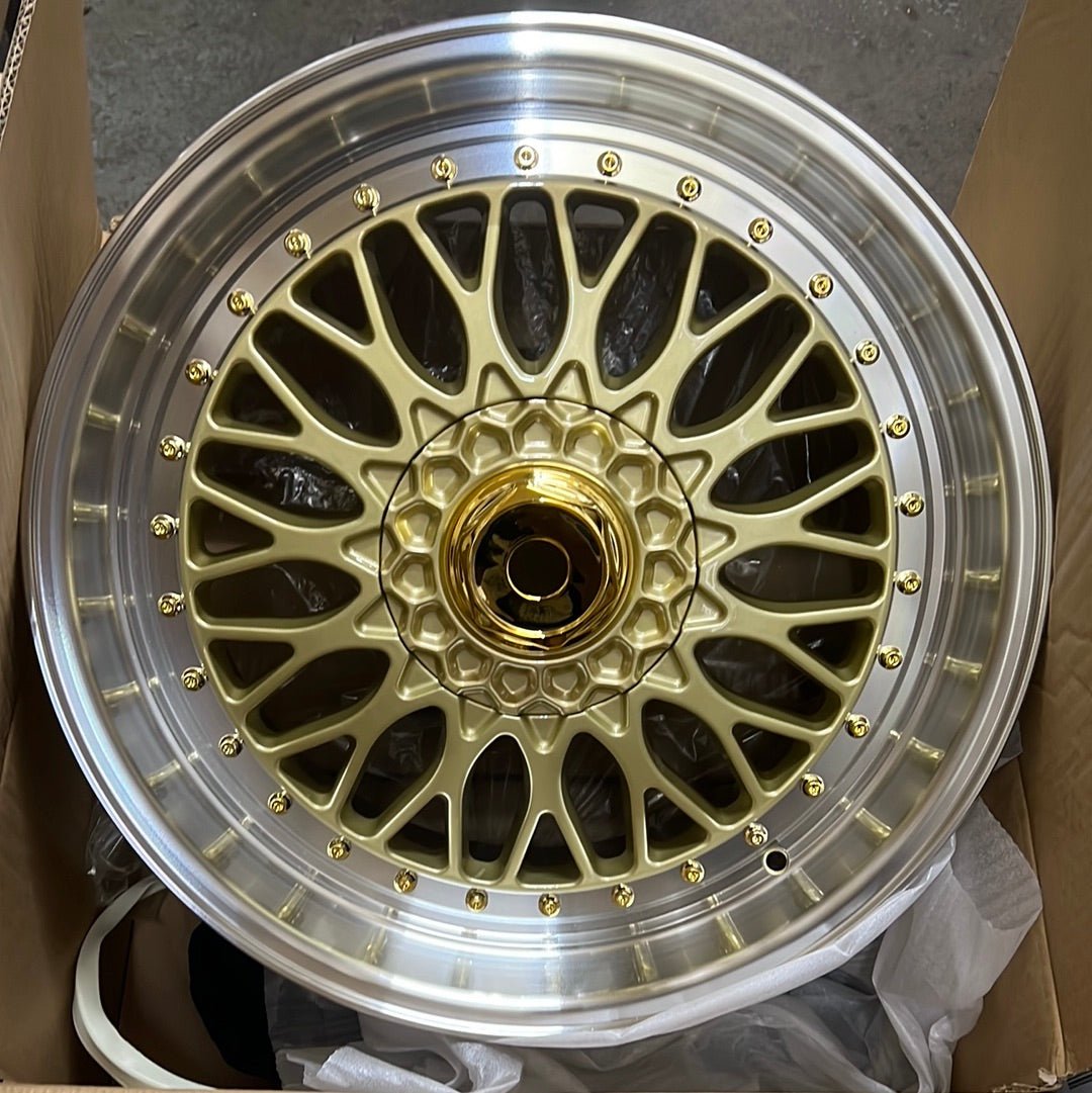 UNLEASH- WHEELS RBM1 19X9.5 5X4.5/ 5X120  GOLD FACE + MACHINE  LIP GOLD RIVETS
