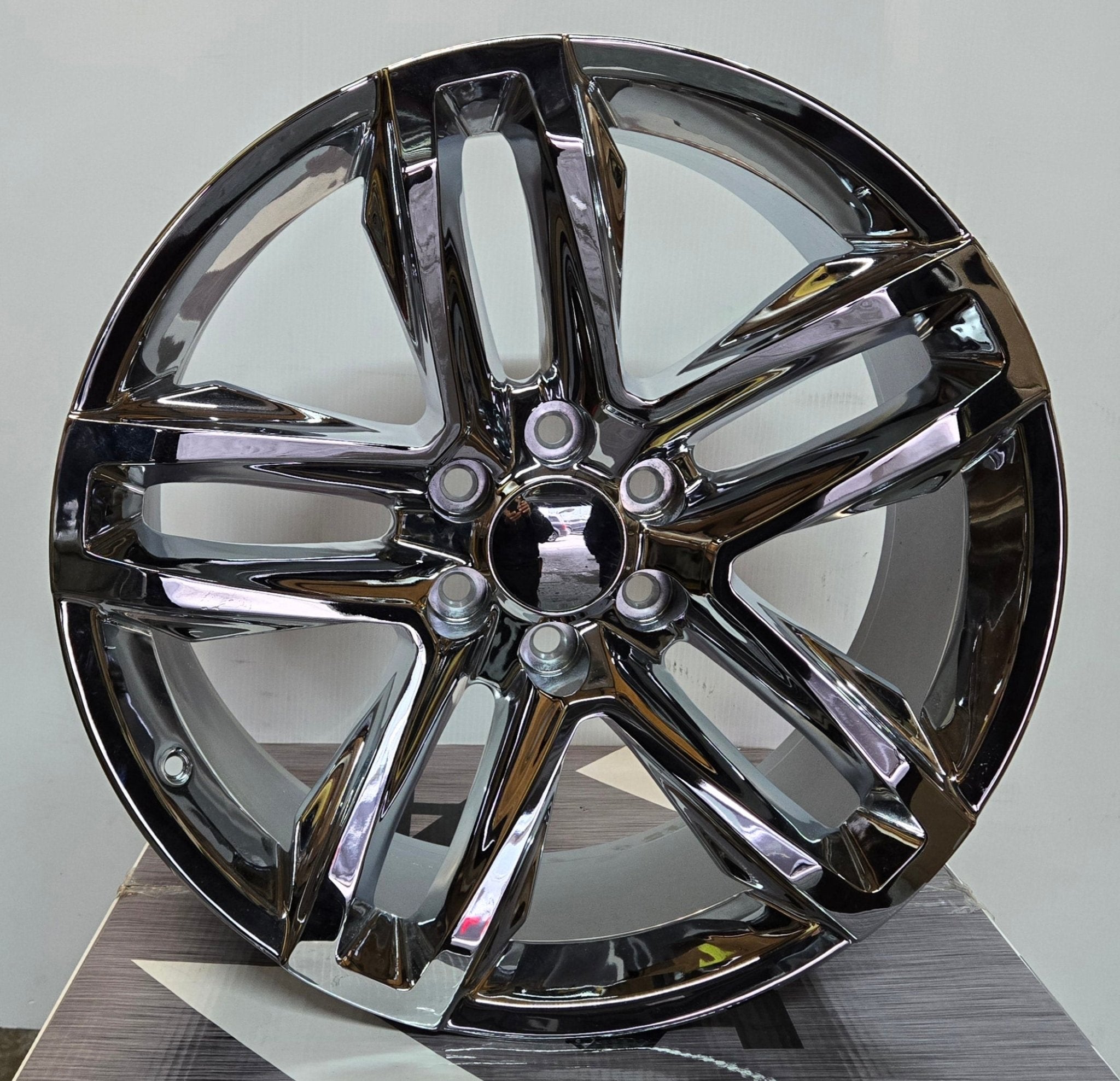 RS20 24x10 6x5.5 Chrome