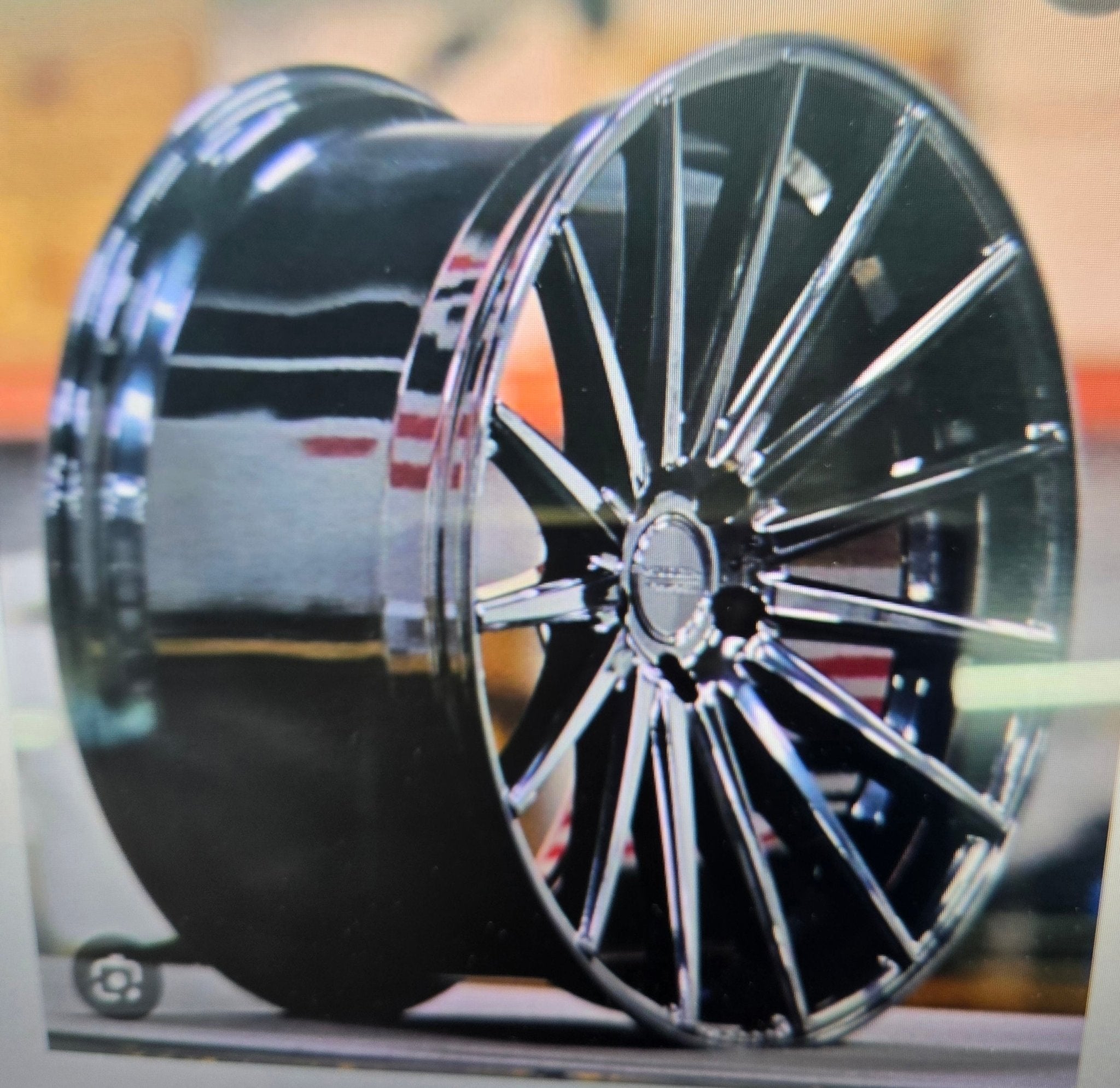 VOSSEN VFS32 22X10.0 5X114.3 GLOSS BLACK