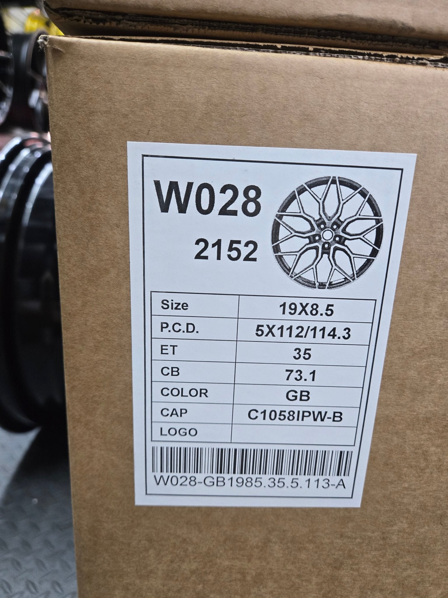 W028 19X8.5 5X112 5X114.3 GLOSS BLACK
