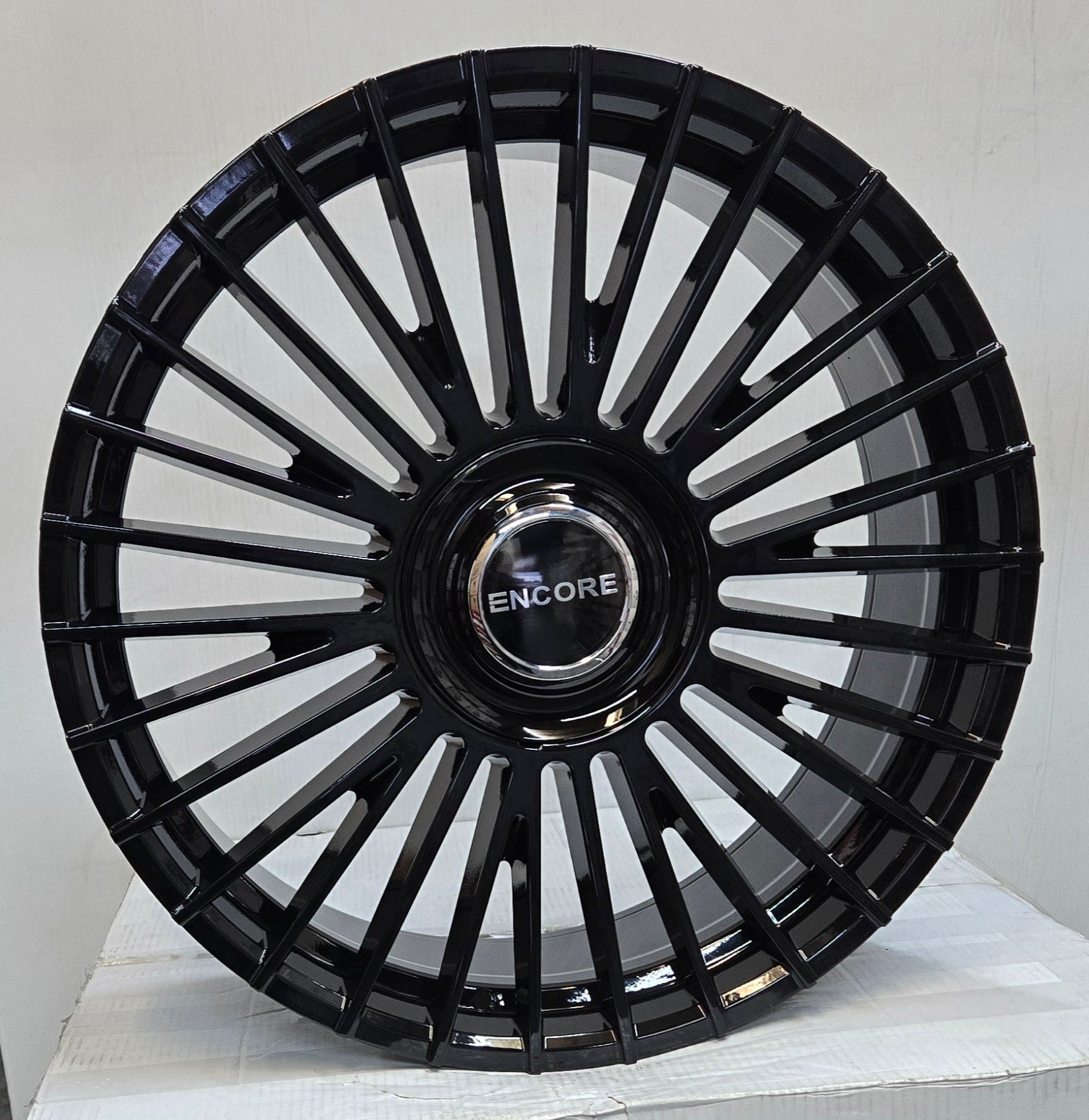 ENCORE 22X8.5 6X120 6X127 GLOSS BLACK FLOATING CAP