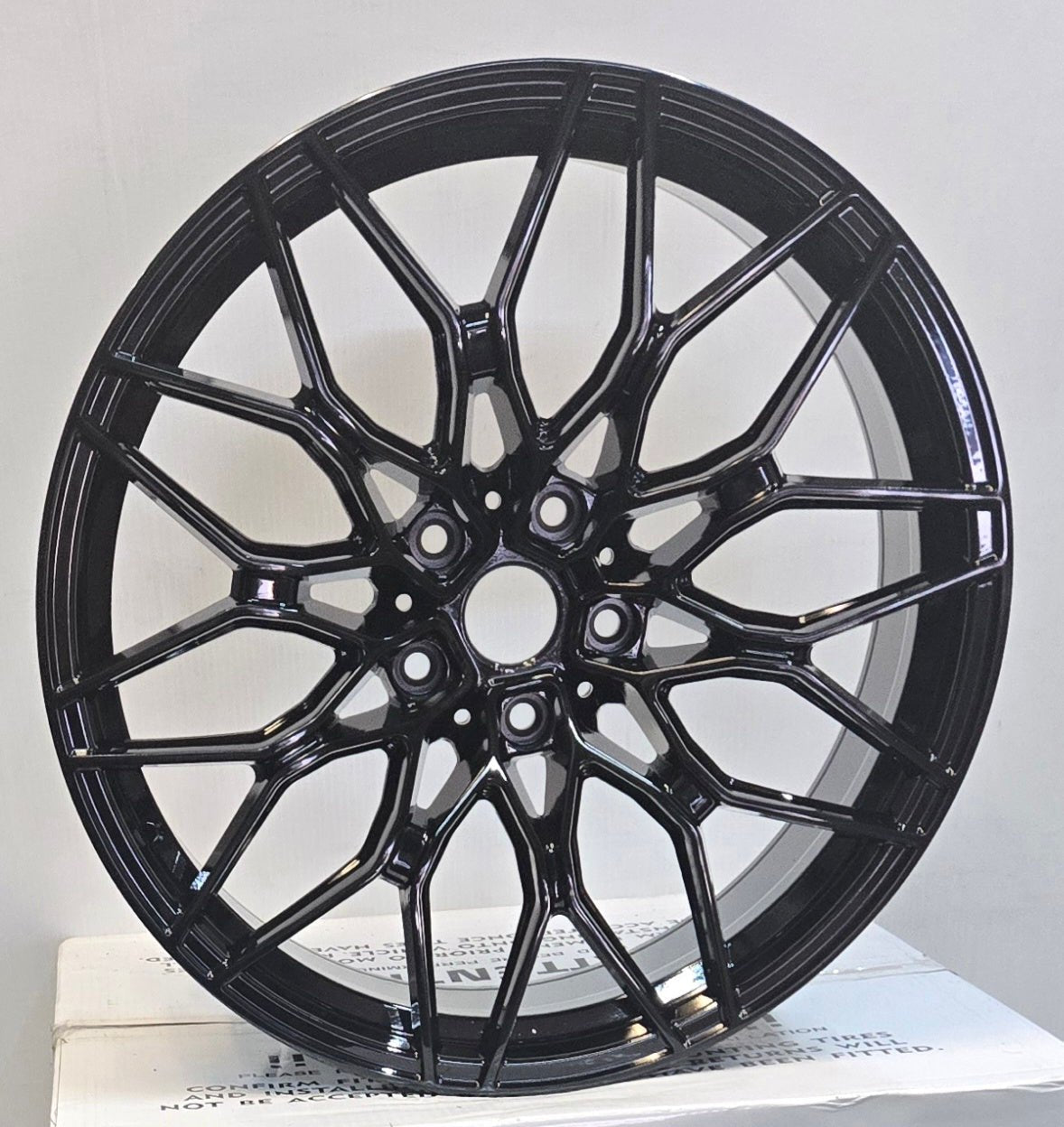 FBX250-20 1000M STYLE 20x9.5 5x120 GLOSS BLACK
