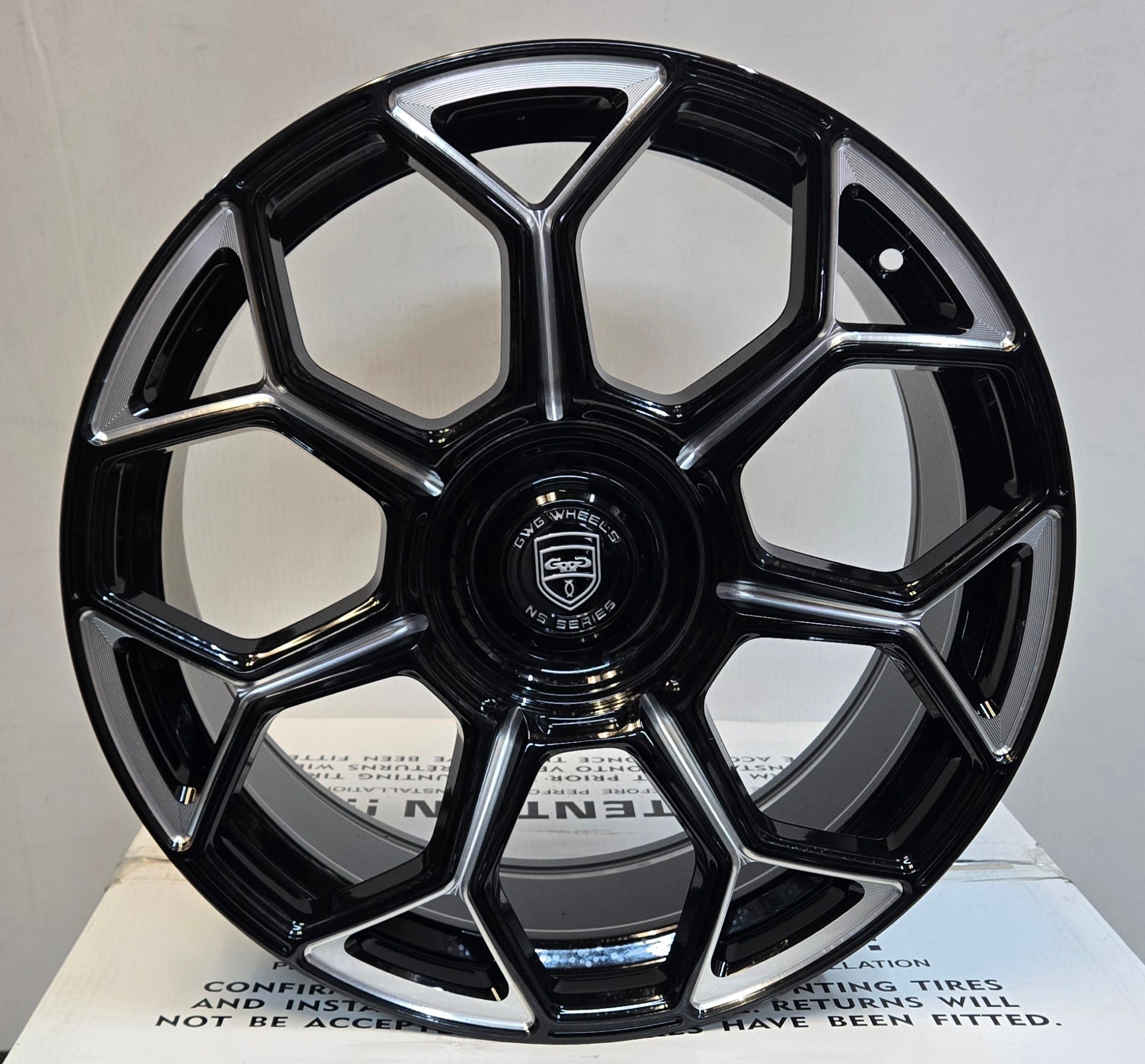 GWG NS6 18x8 5X112 5X114.3 GLOSS BLACK MILLED