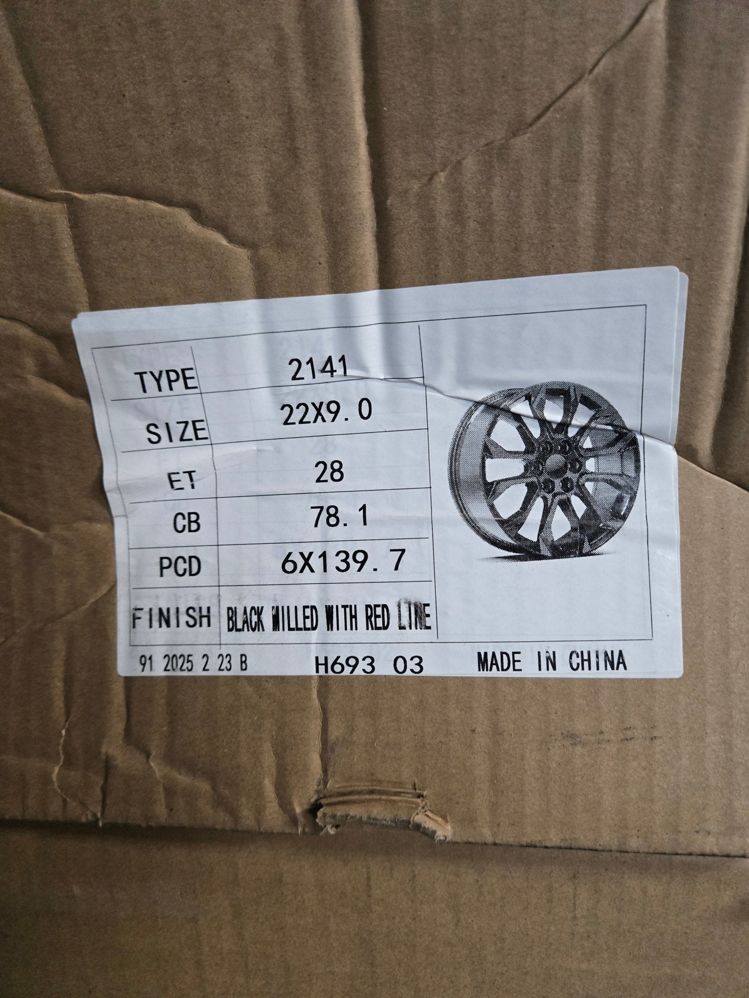 H693 22X9.0 6X139.7 PIANO BLACK RED MILLING
