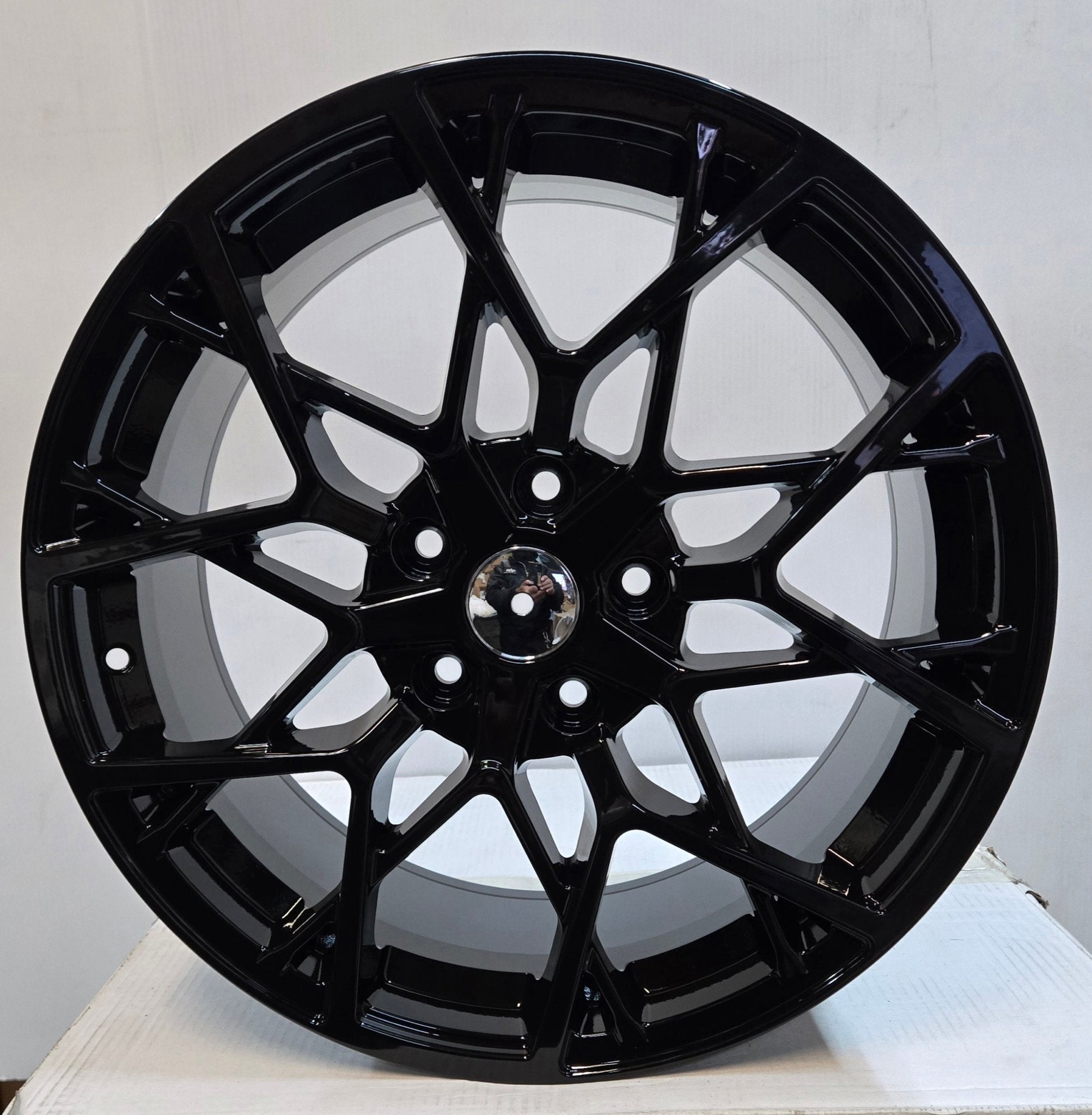 OE-5430 785M 18X8.0 5X120 PIANO BLACK