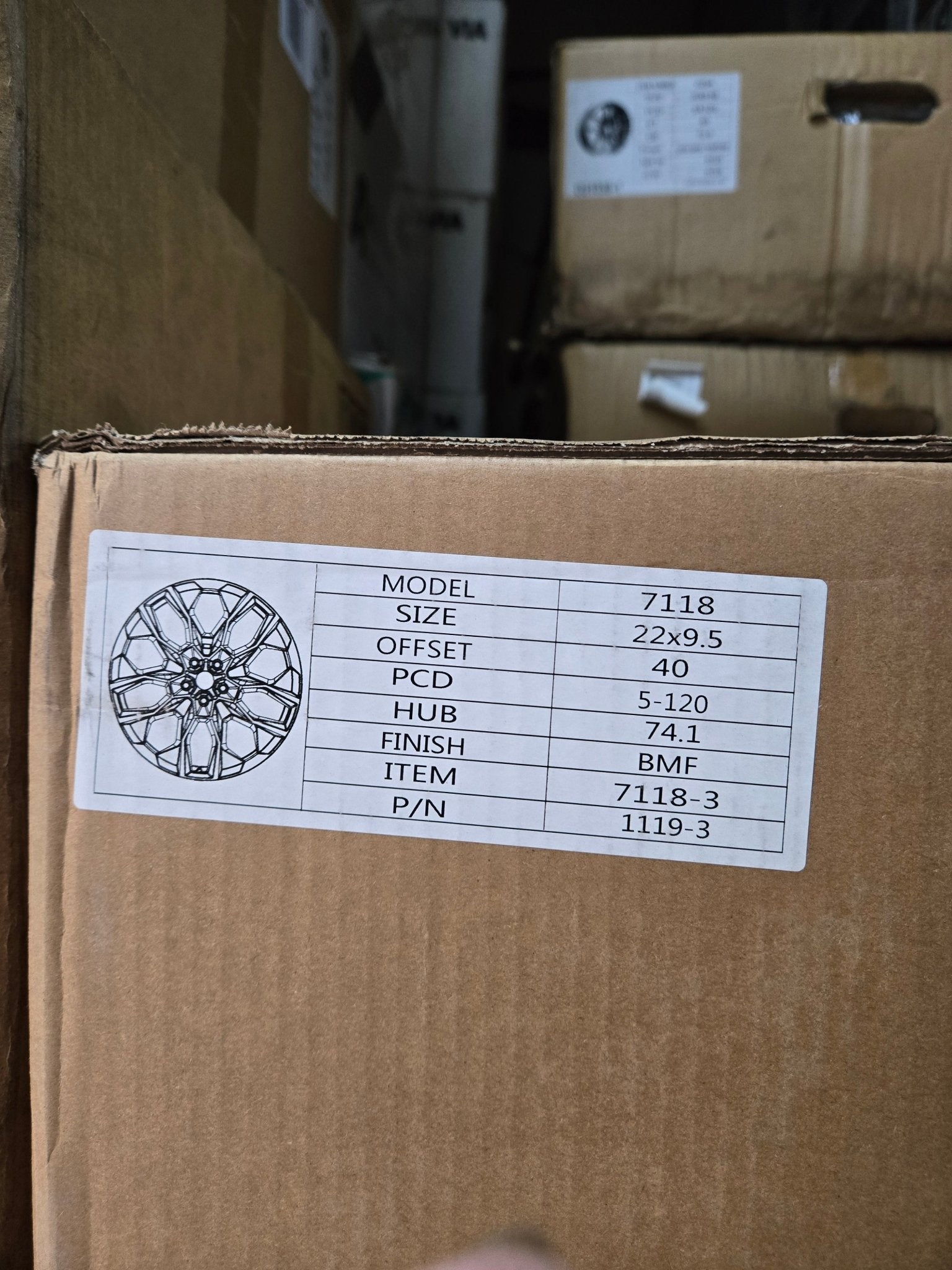 7118 22X9.5 5X120 BLACK MACHINED FACE