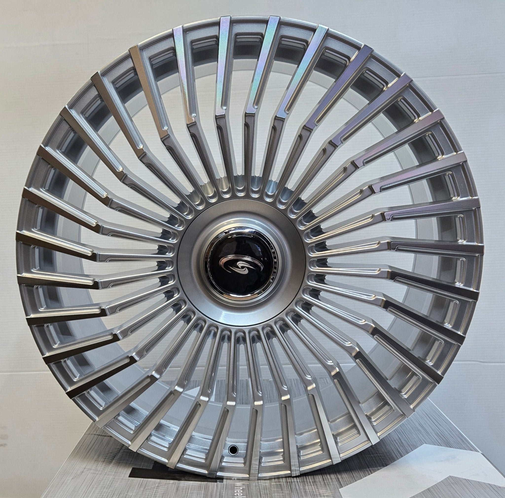 LR35 24X10 5X120 FLOW FORM SILVER MACHINED FACE