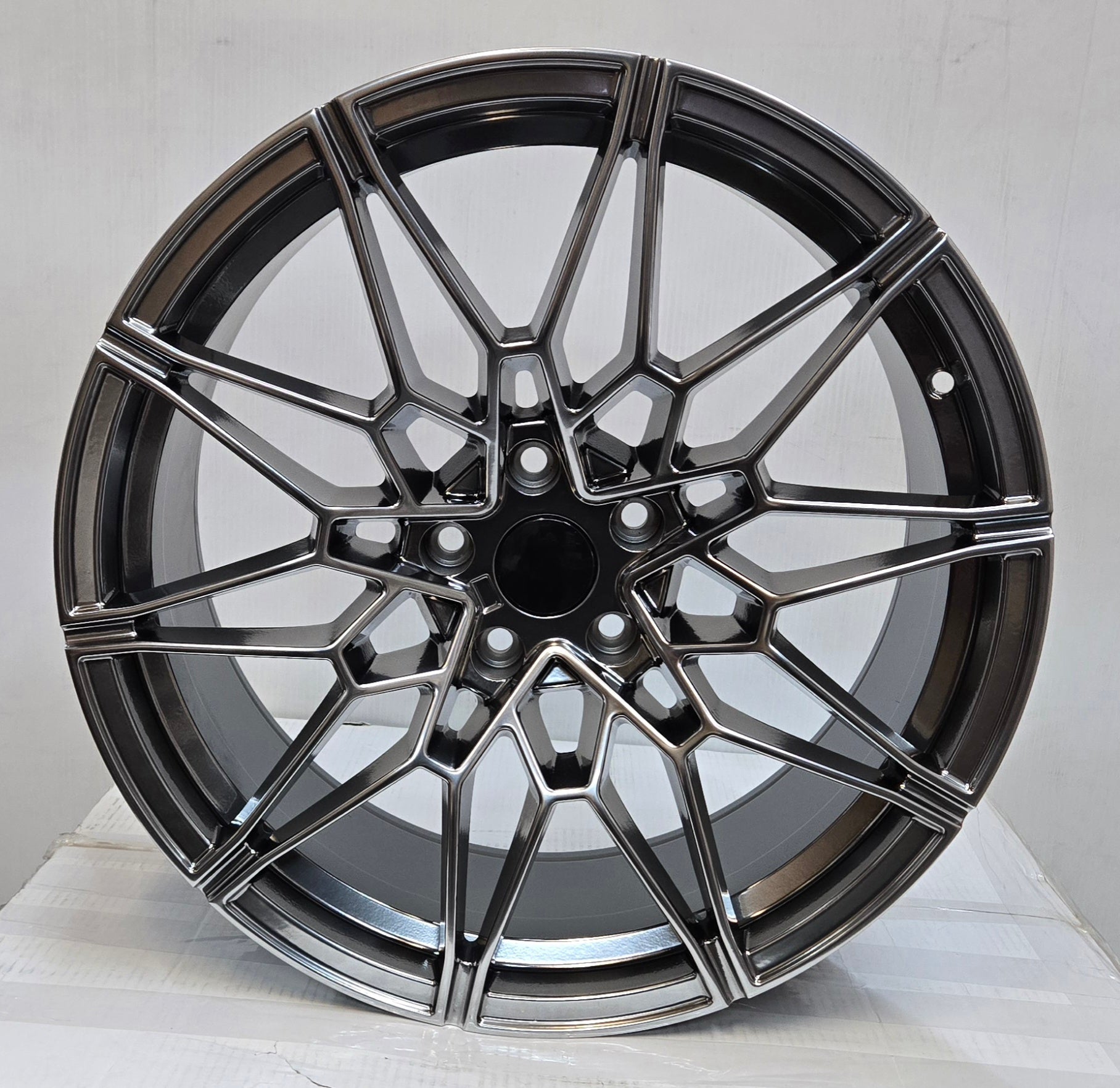 OE-0293 826M 19X8.5 5X112 HYPER BLACK