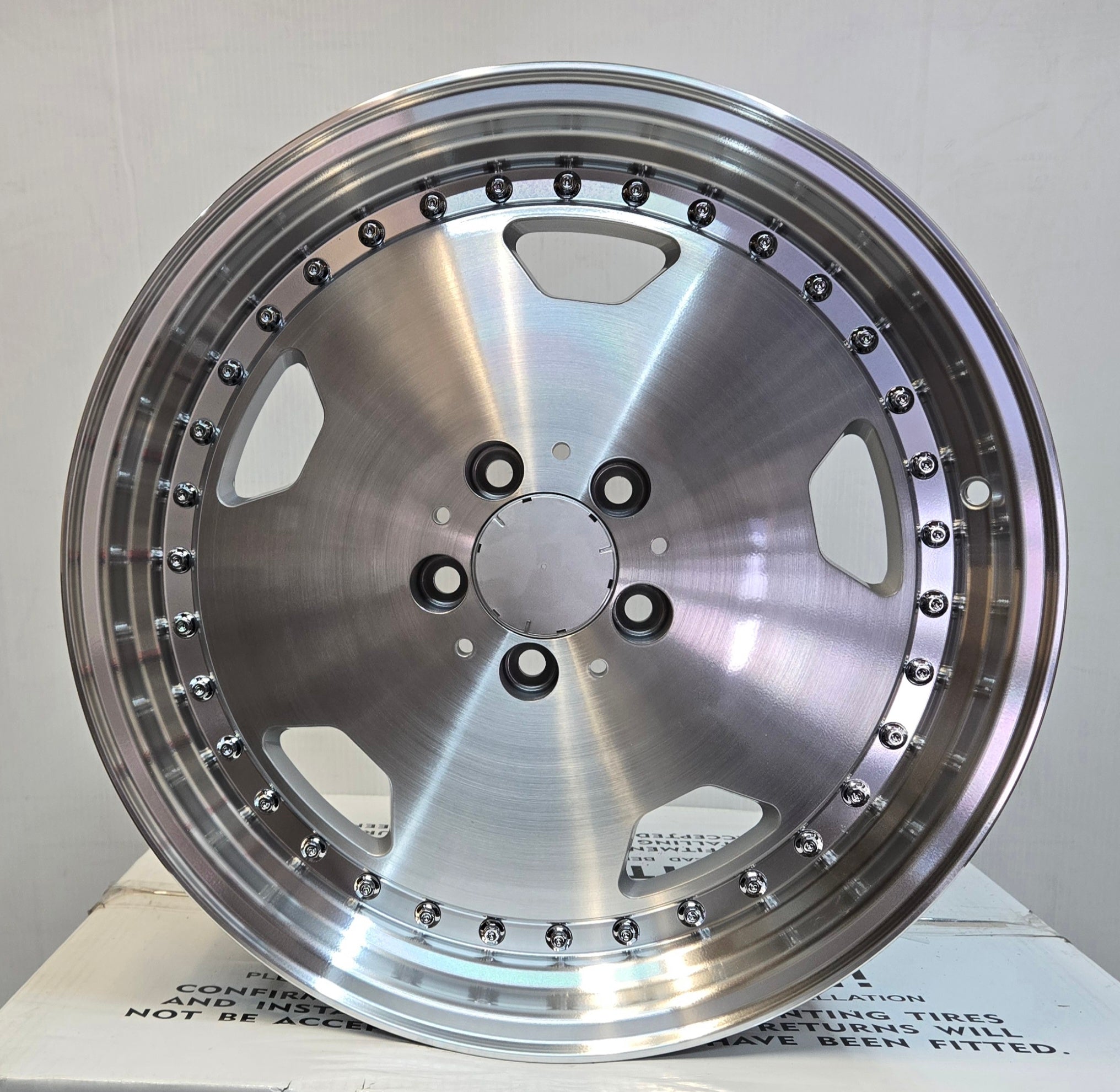 AEROII STYLE 18x8.5 5x112 BRUSHED SILVER POLSIHED LIP CHROME LIP