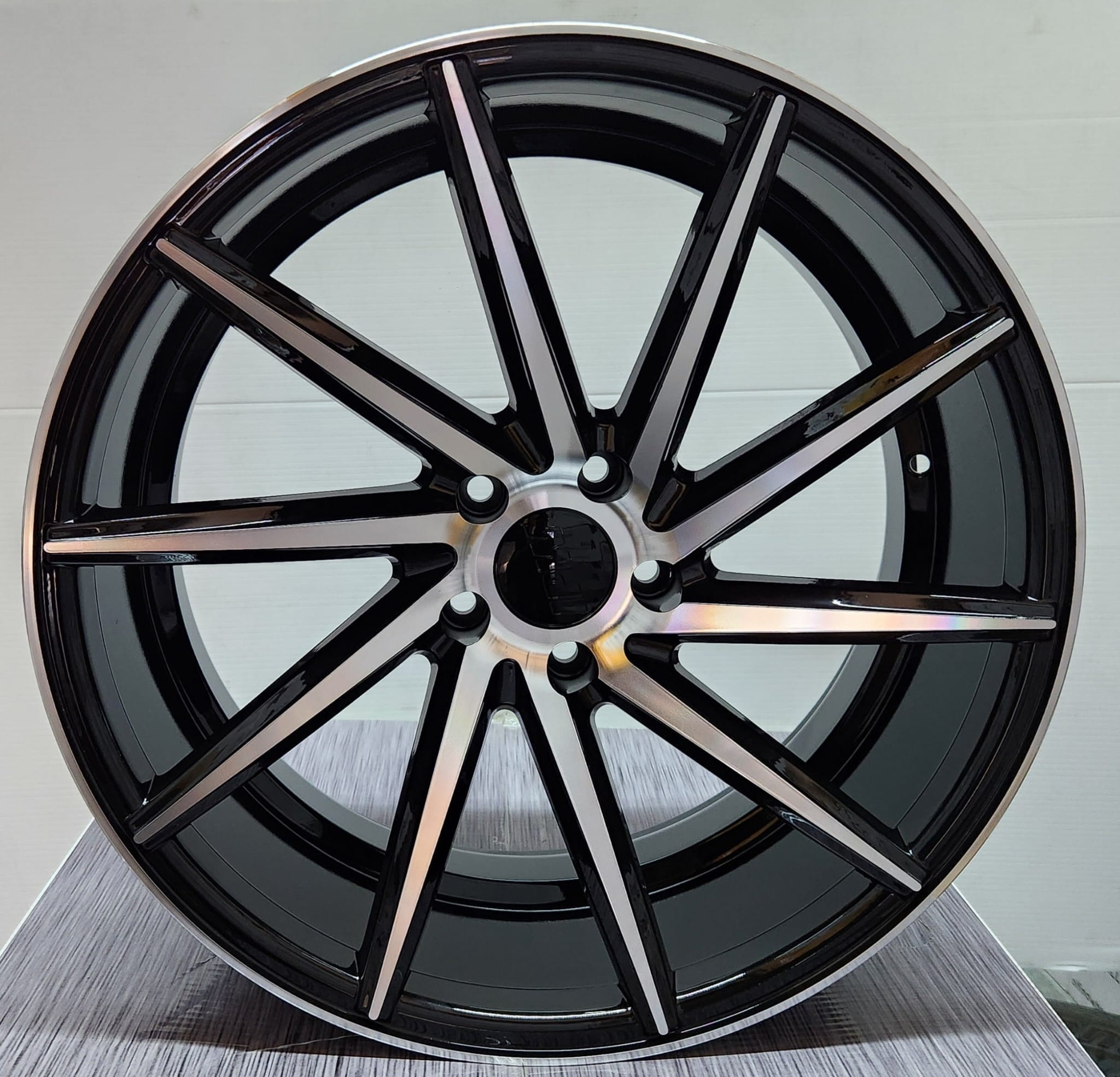 AF301 20X8.5 5X120 BLACK MACHINED FACE