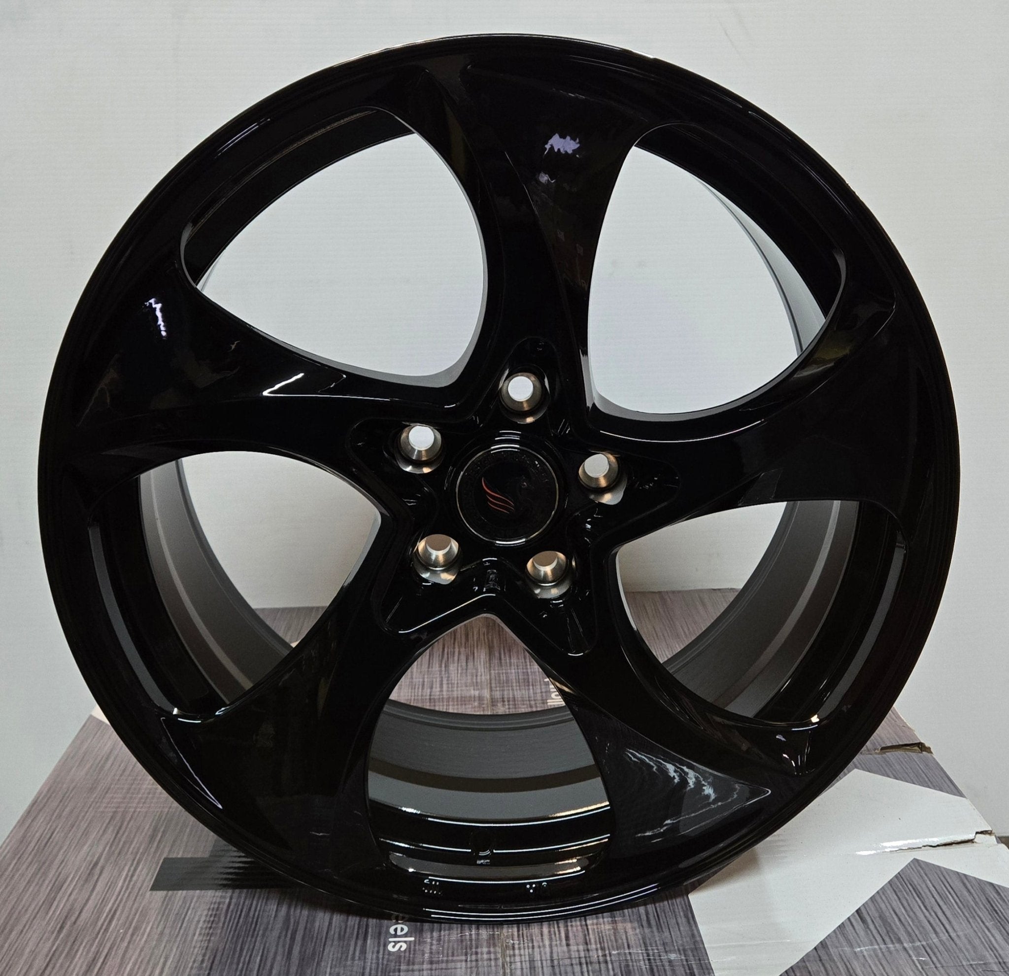 PEGASUS FF131 18x8.5 5x112 / 5x114.3 GLOSS BLACK