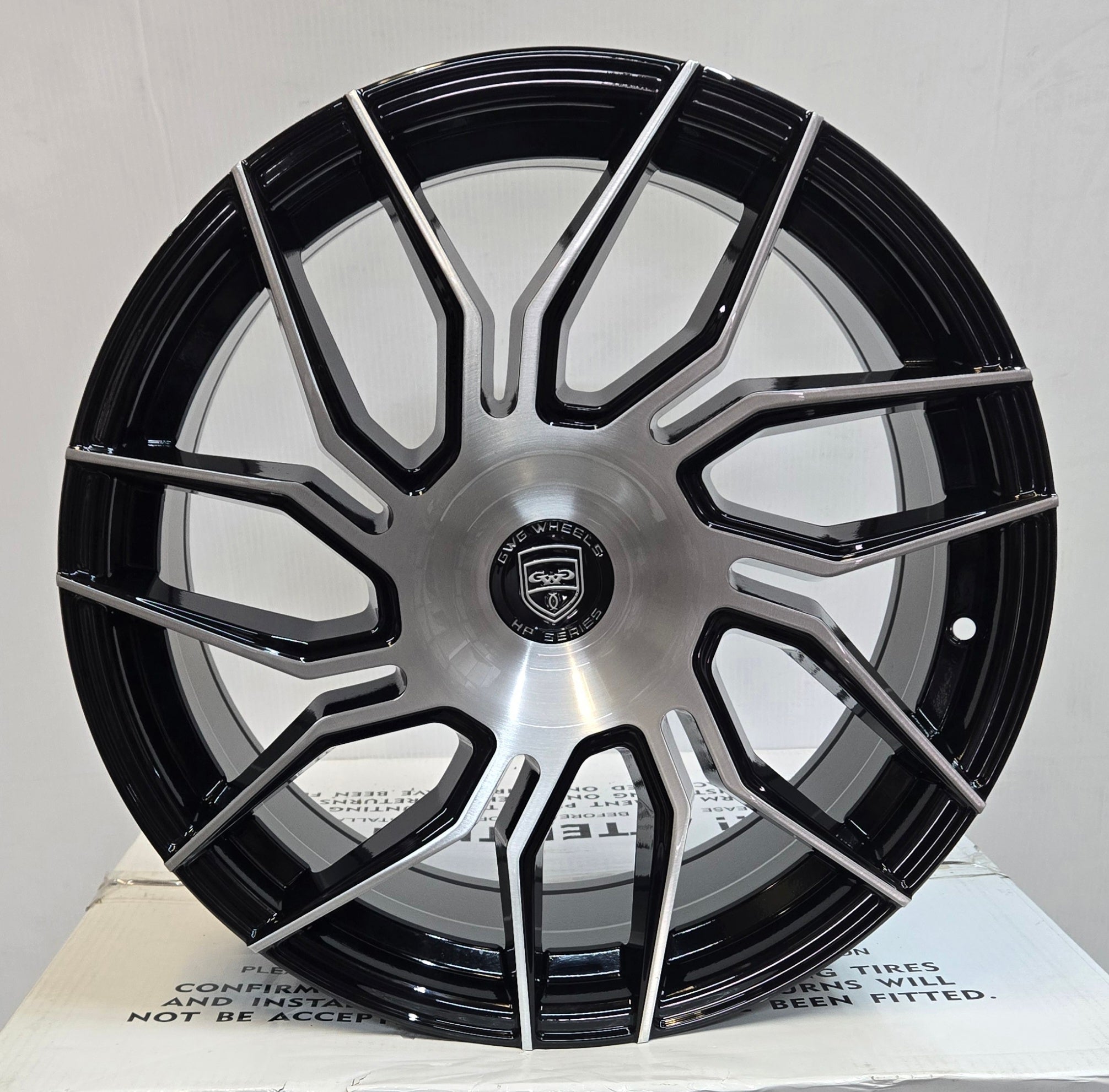 GWG HP2 18X8.0 BLANK BLACK MACHINED FACE