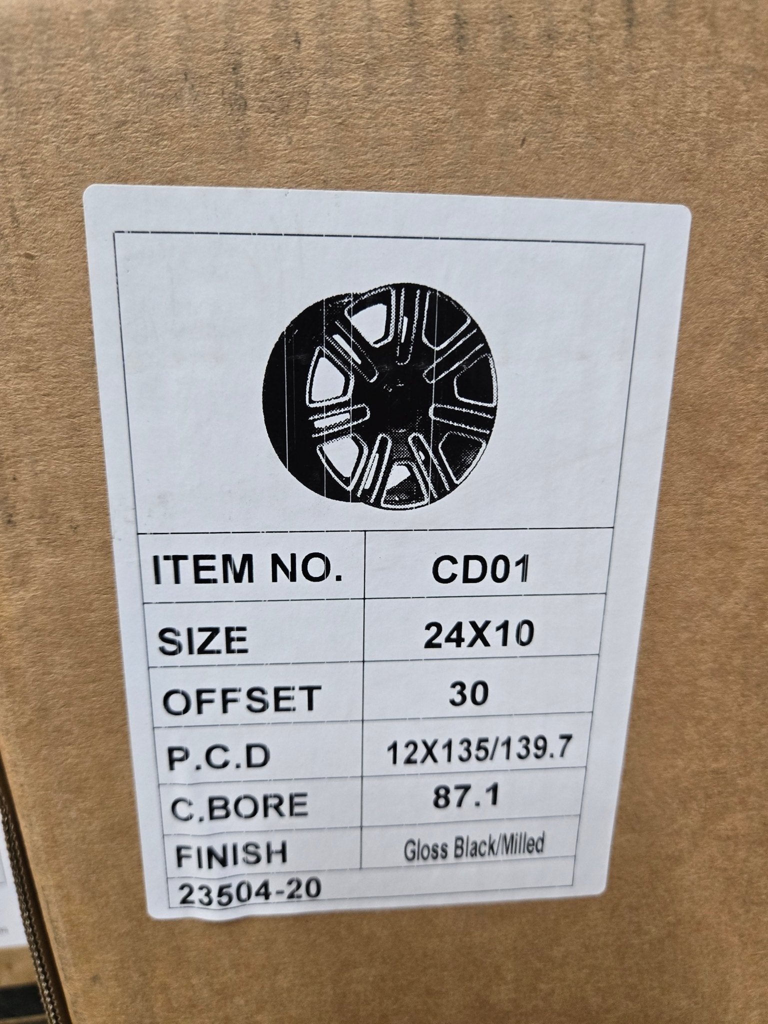 7064 OS FF-2 24x10 6x135 / 6x139.7 GLOSS BLACK MACHINED FACE WITH FLOATING CAP