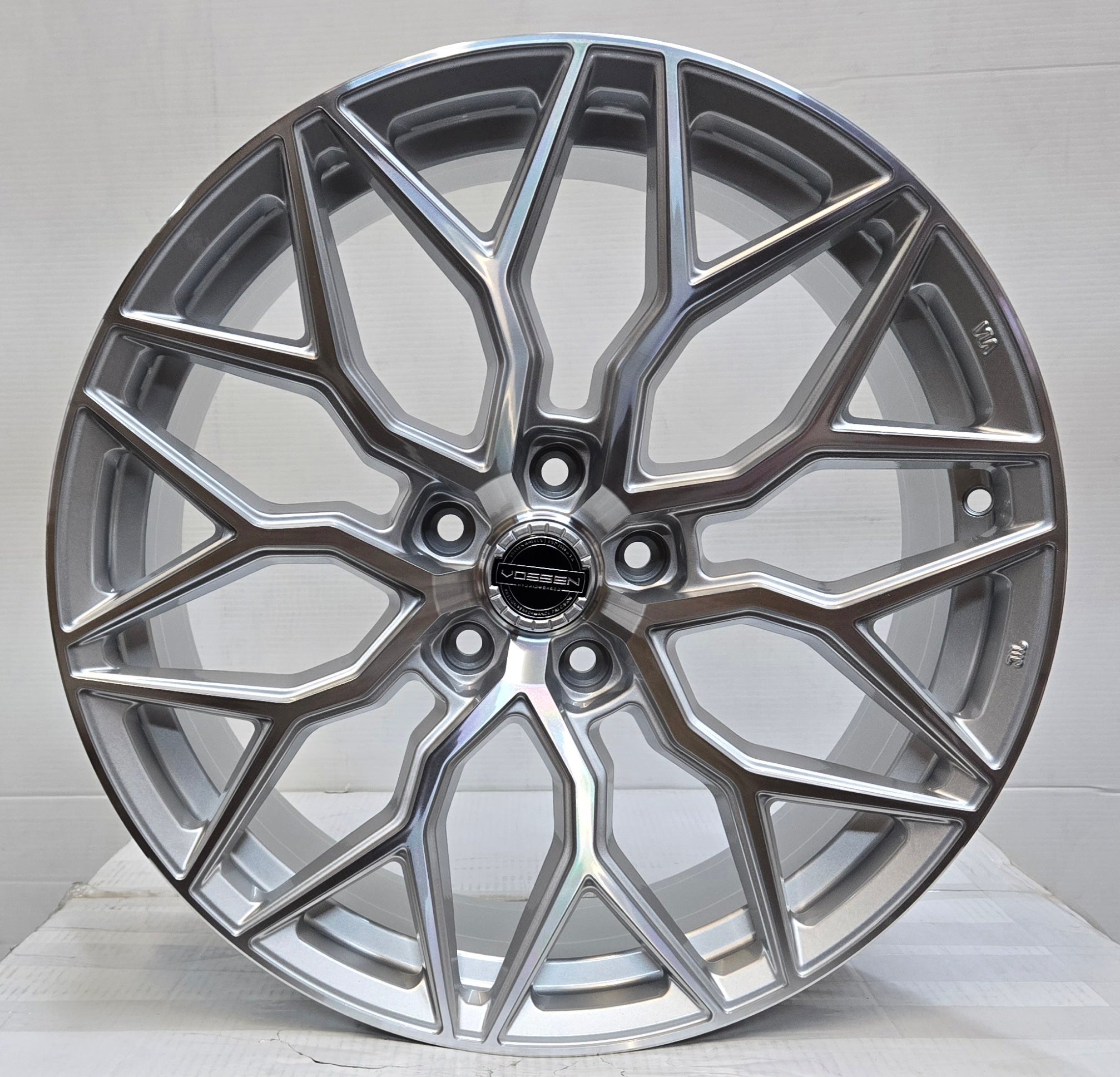 OE-0319 HF-2 REP 19X8.5 5X114.3 5X112 SILVER MACHINED FACE