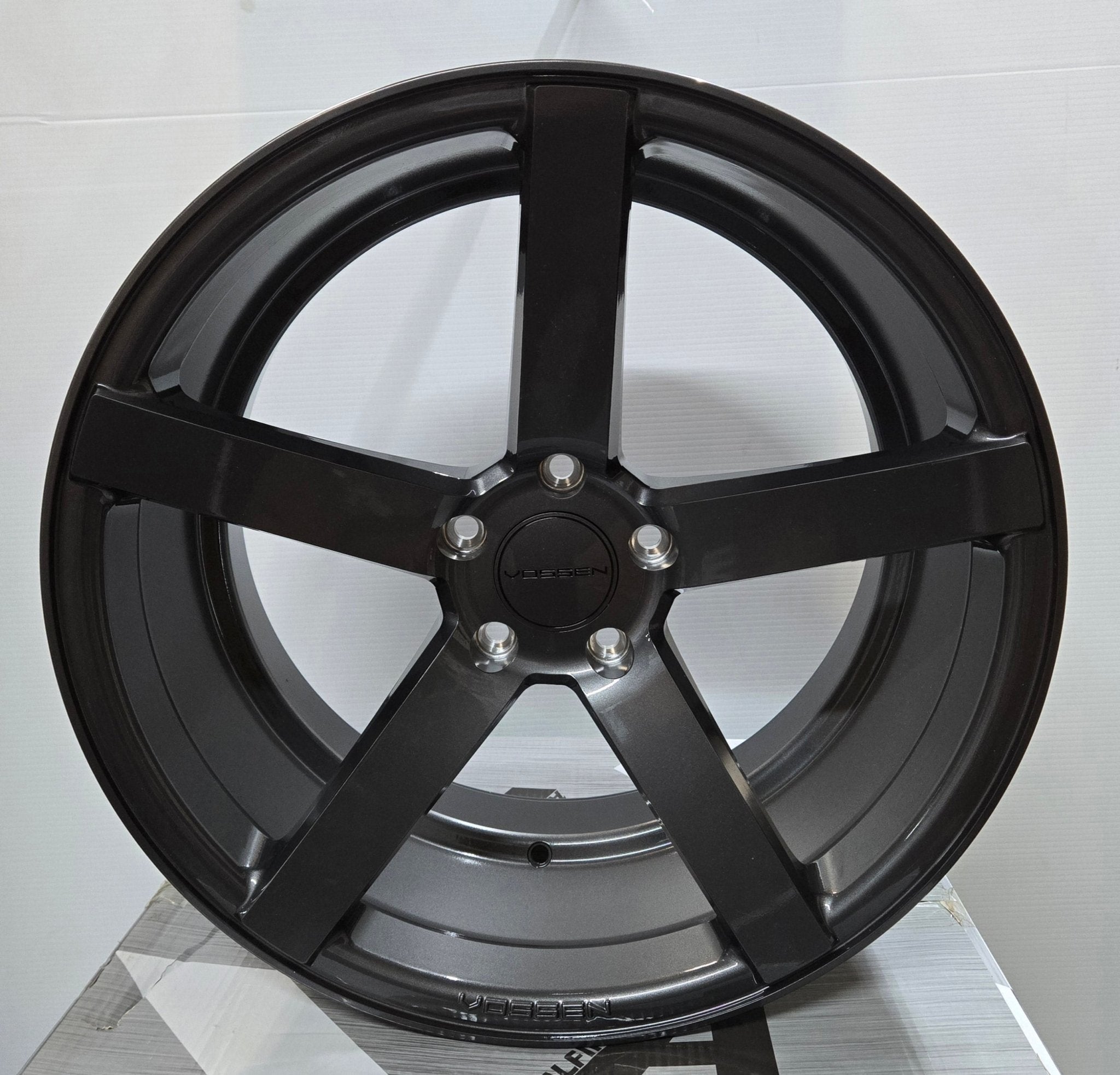 Vossen CV3-R Size 20x9 5x120 GUNMETAL
