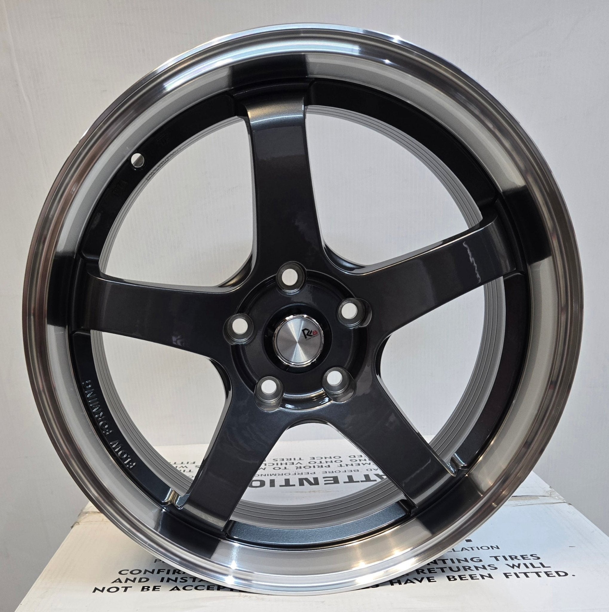 GWG RF5 18x8 5x114.3 GUNMETAL MACHINED LIP