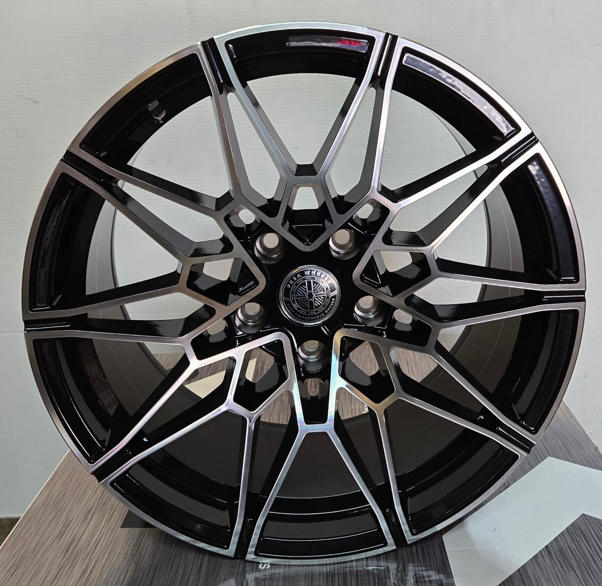 OE-0293 826M 18X8.0 5X120 PIANO BLACK MACHINED FACEI