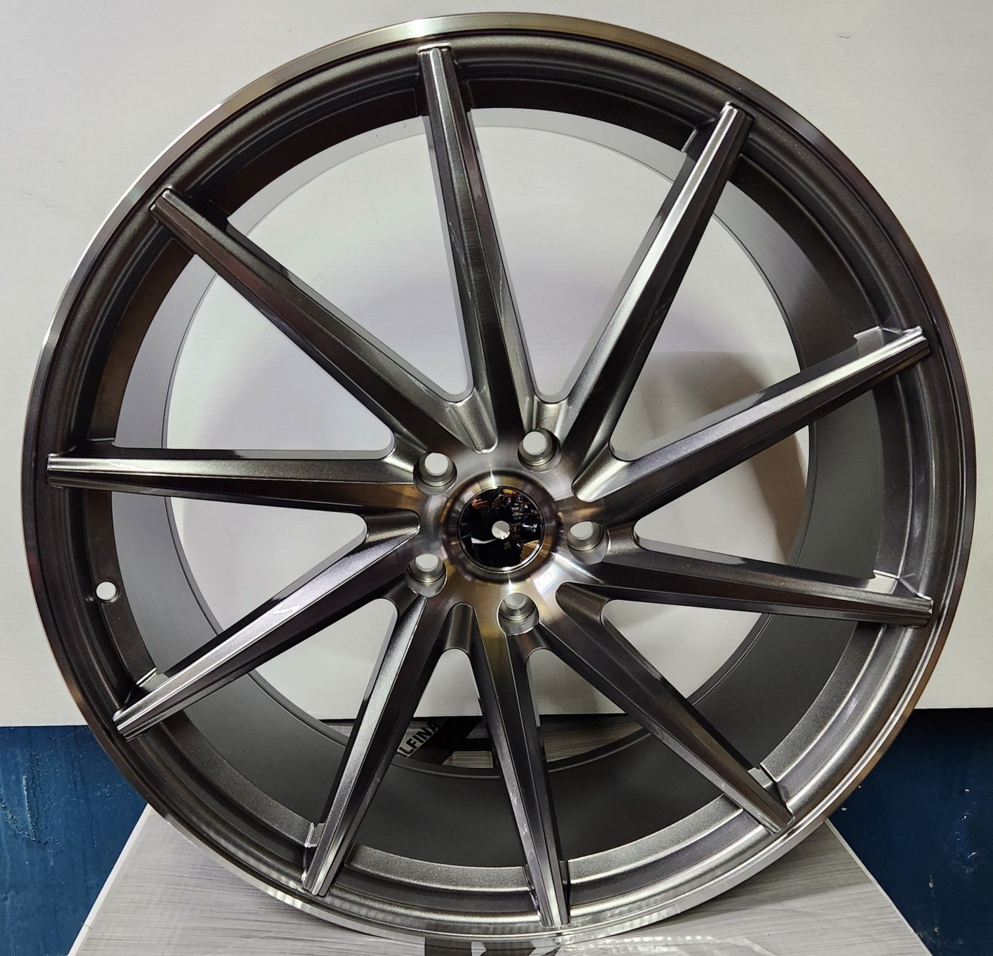 AF301 20X8.5 5X120 GUNMETAL