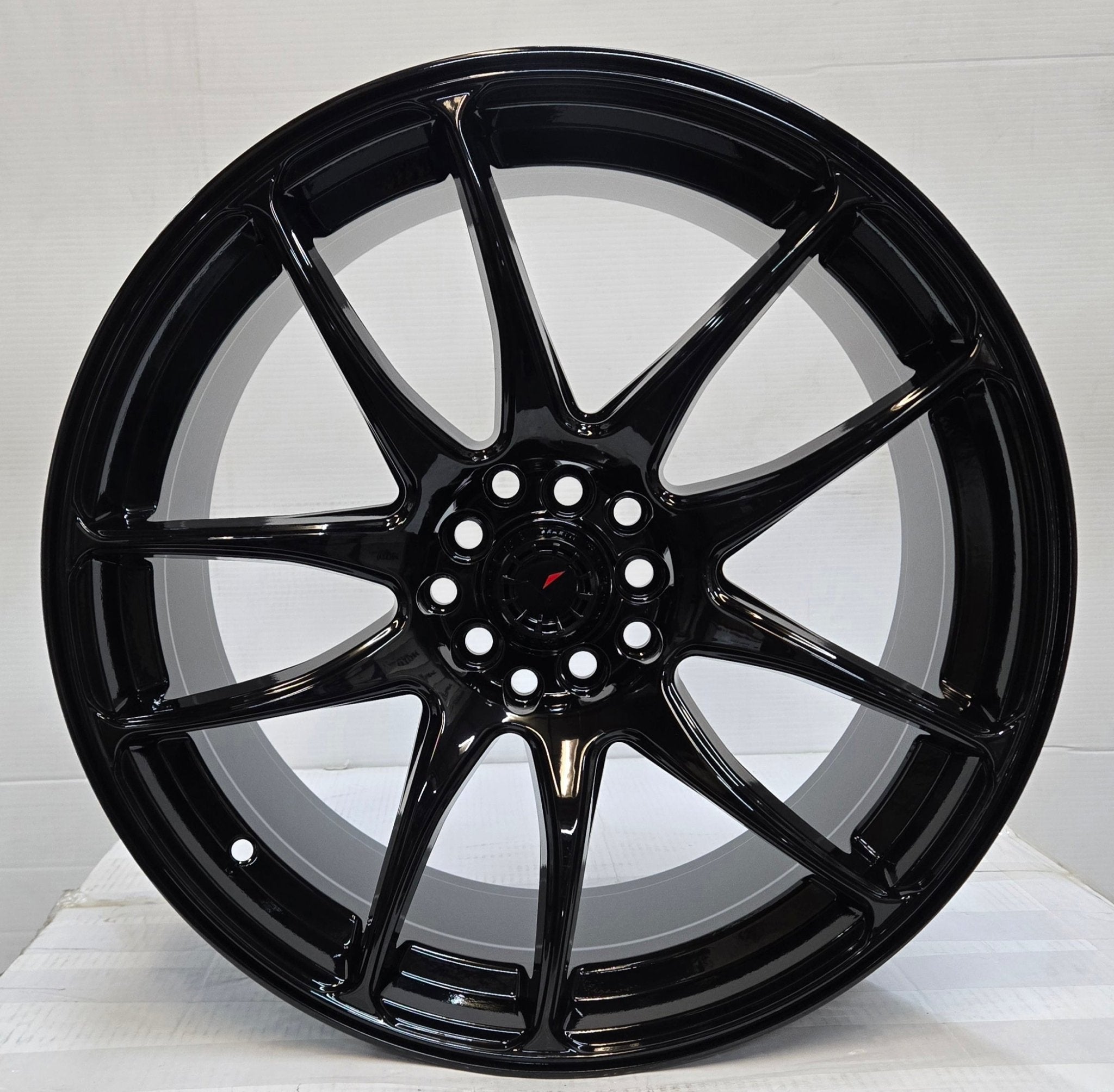 AXIA AF -100 18X8.5 5X100 5X114.3 GLOSS BLACK