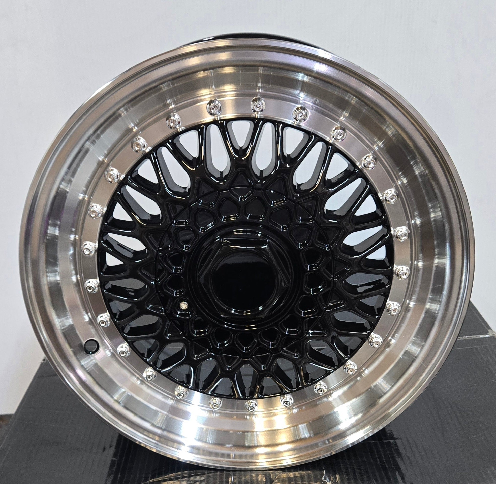 843 SUPER RS STYLE 15X7.0 4X100 4X114.3 PIANO BLACK MACHINED LIP