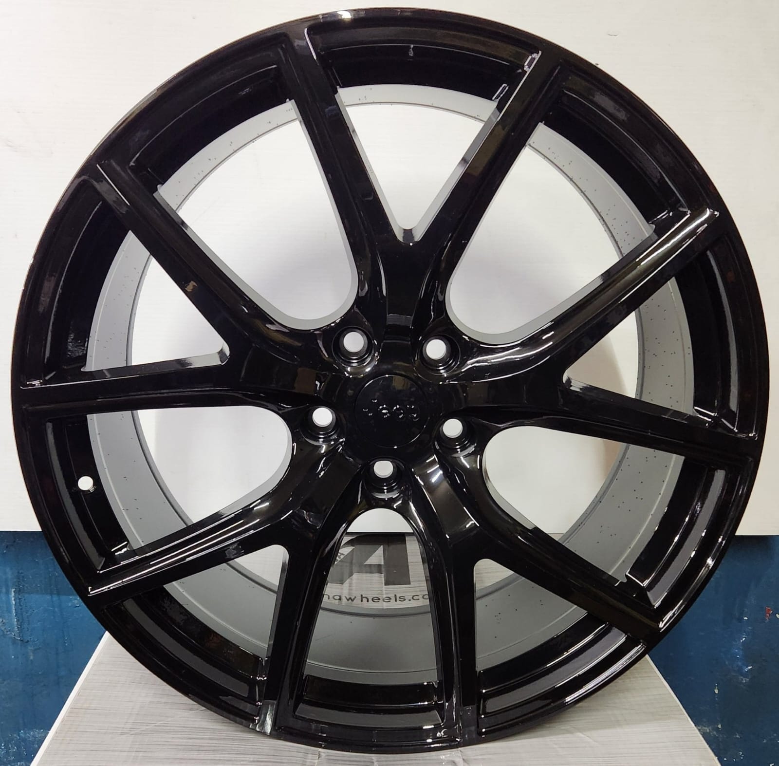 W571 20X9.0 5X127 GLOSS BLACK