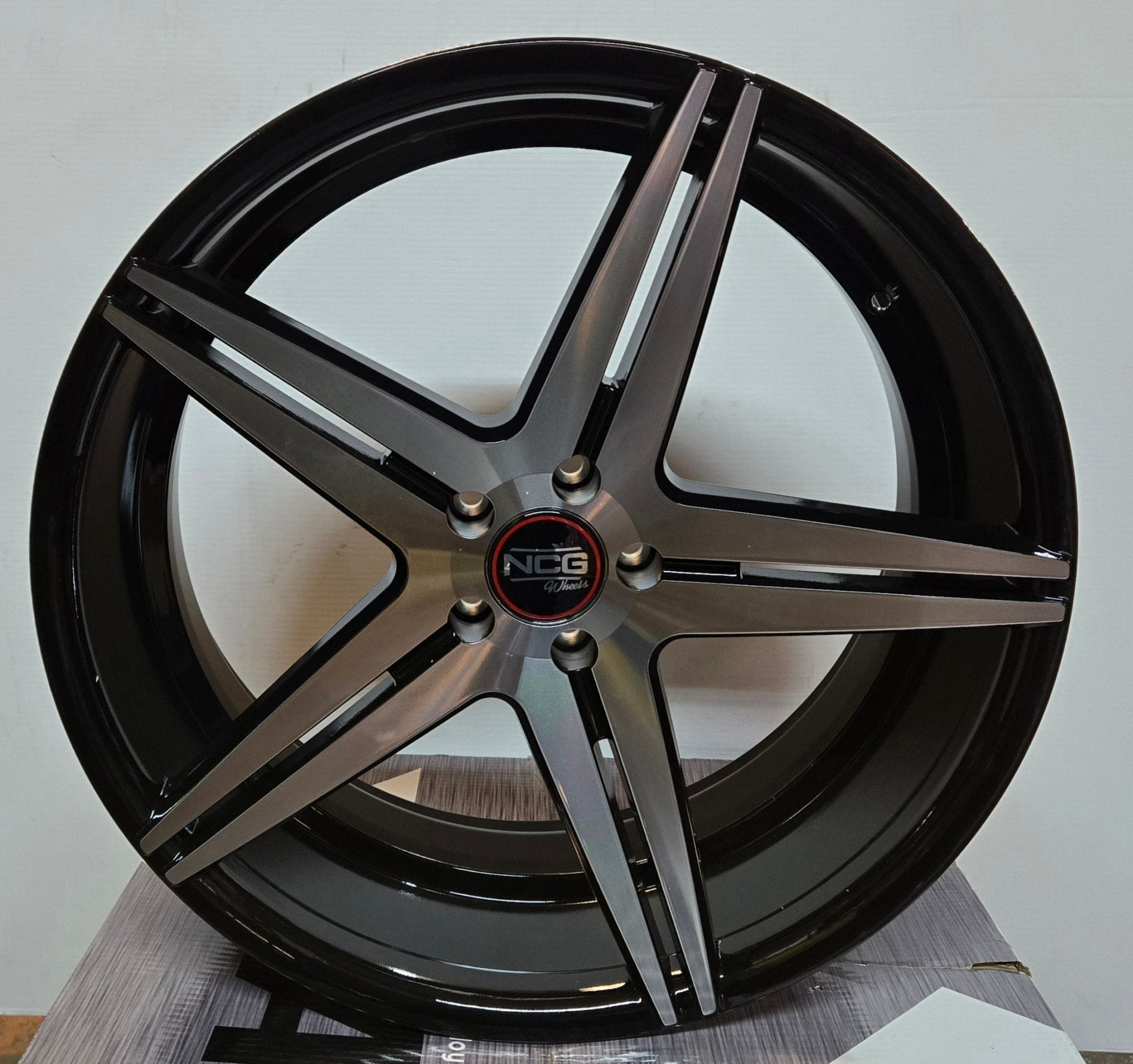 PEGASUS 5074 22x9.5 5x114.3 GLOSS BLACK MACHINED FACE