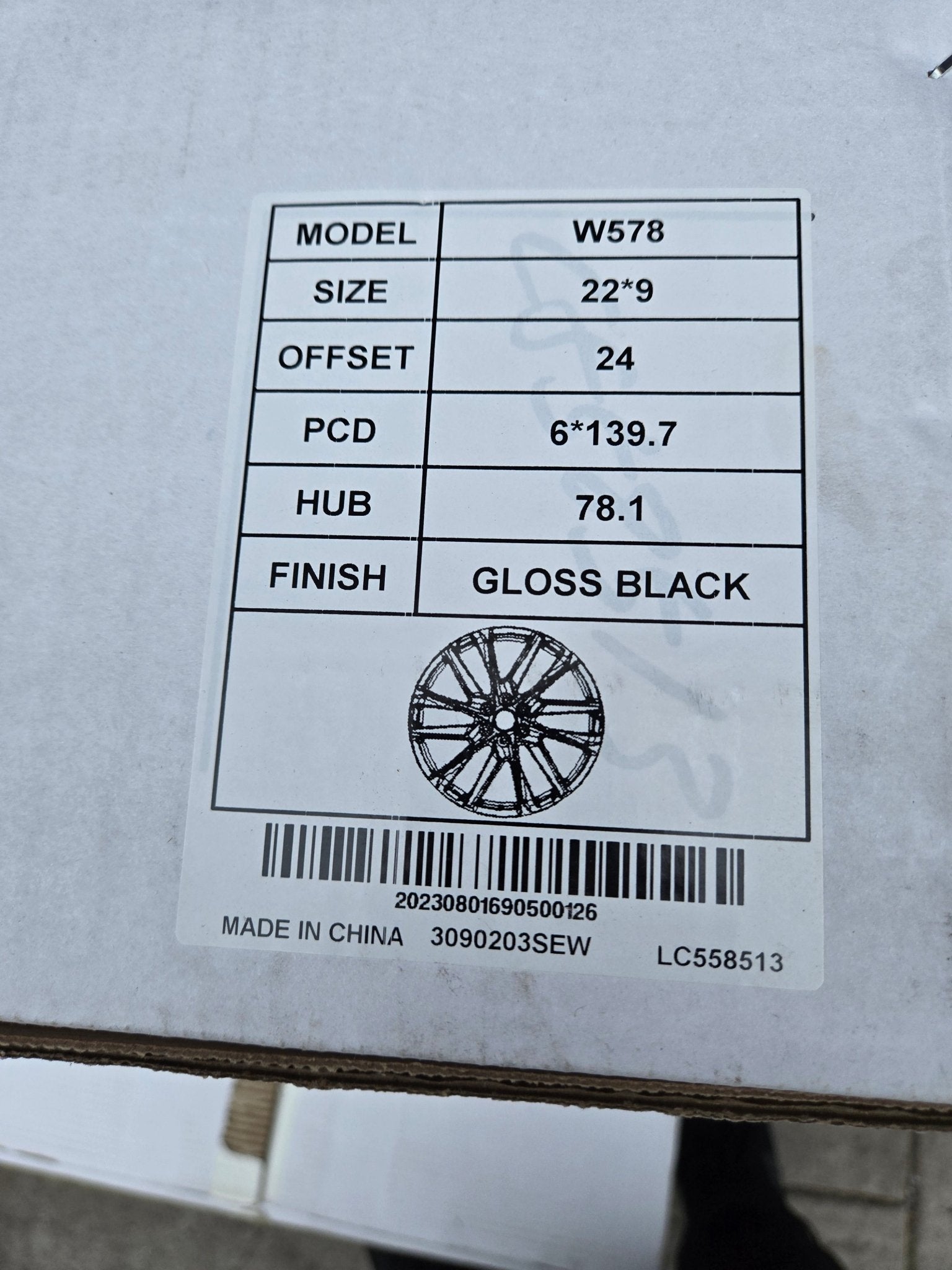 W578 22X9.0 6X139.7 GLOSS BLACK