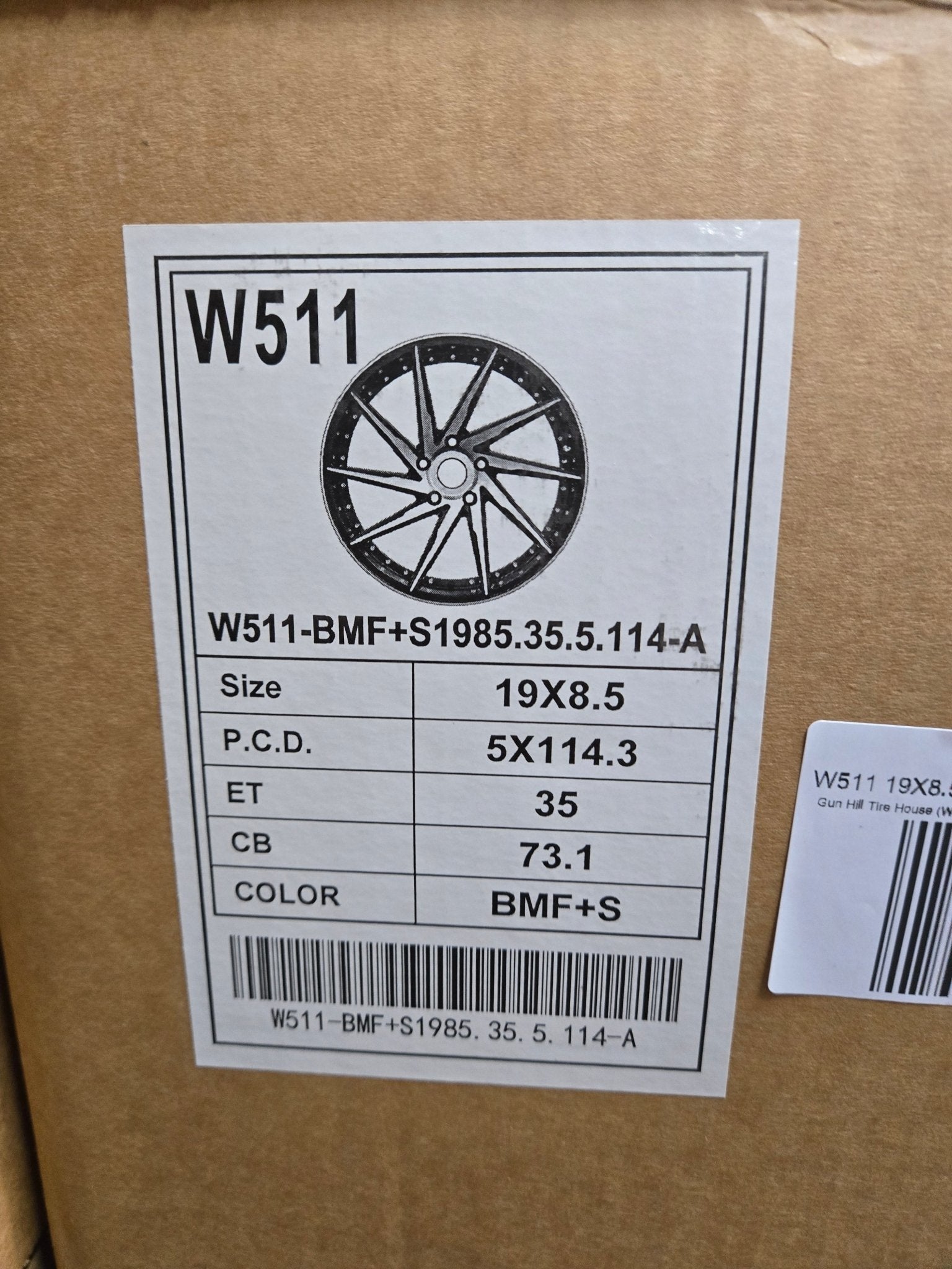 W511 19X8.5 5X114.3 GLOSS BLACK MACHINED FACE