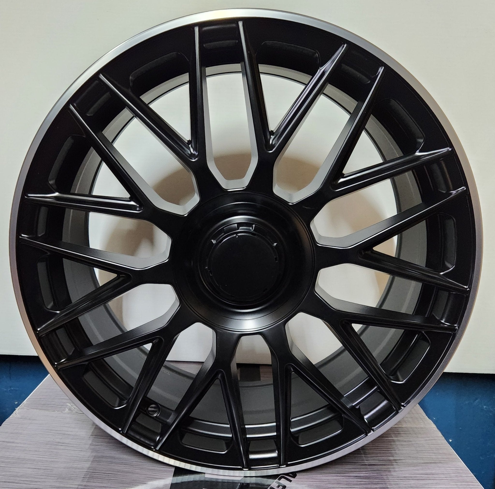 OE-1118 18X8.0 5X112 MATTE BLACK MACHINED RING