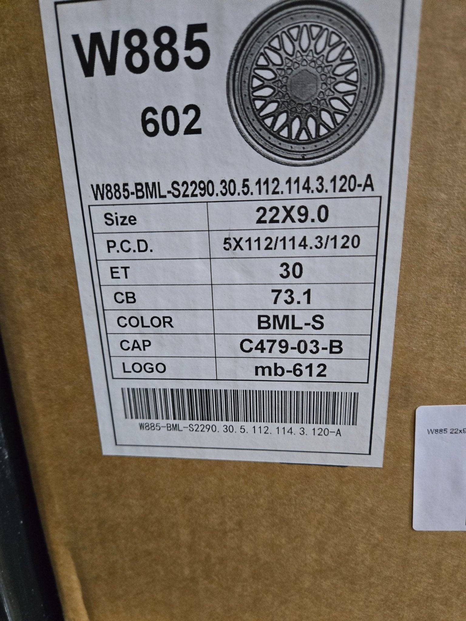W885 22x9.0 5x114.3 / 5x120 BLACK MACHINE FACE
