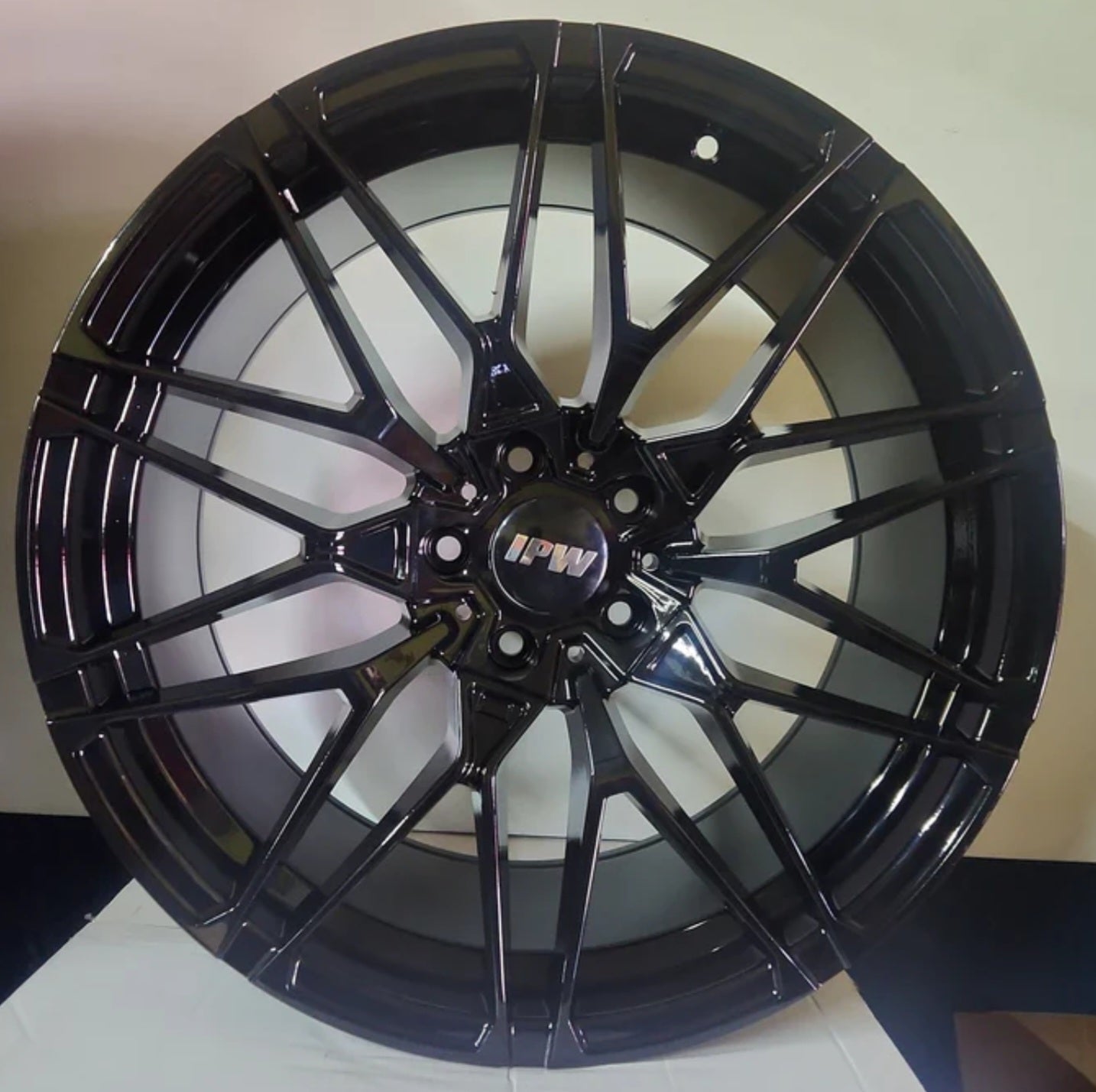 OE-22507-3 818M 19X8.5 5X120 PIANO BLACK