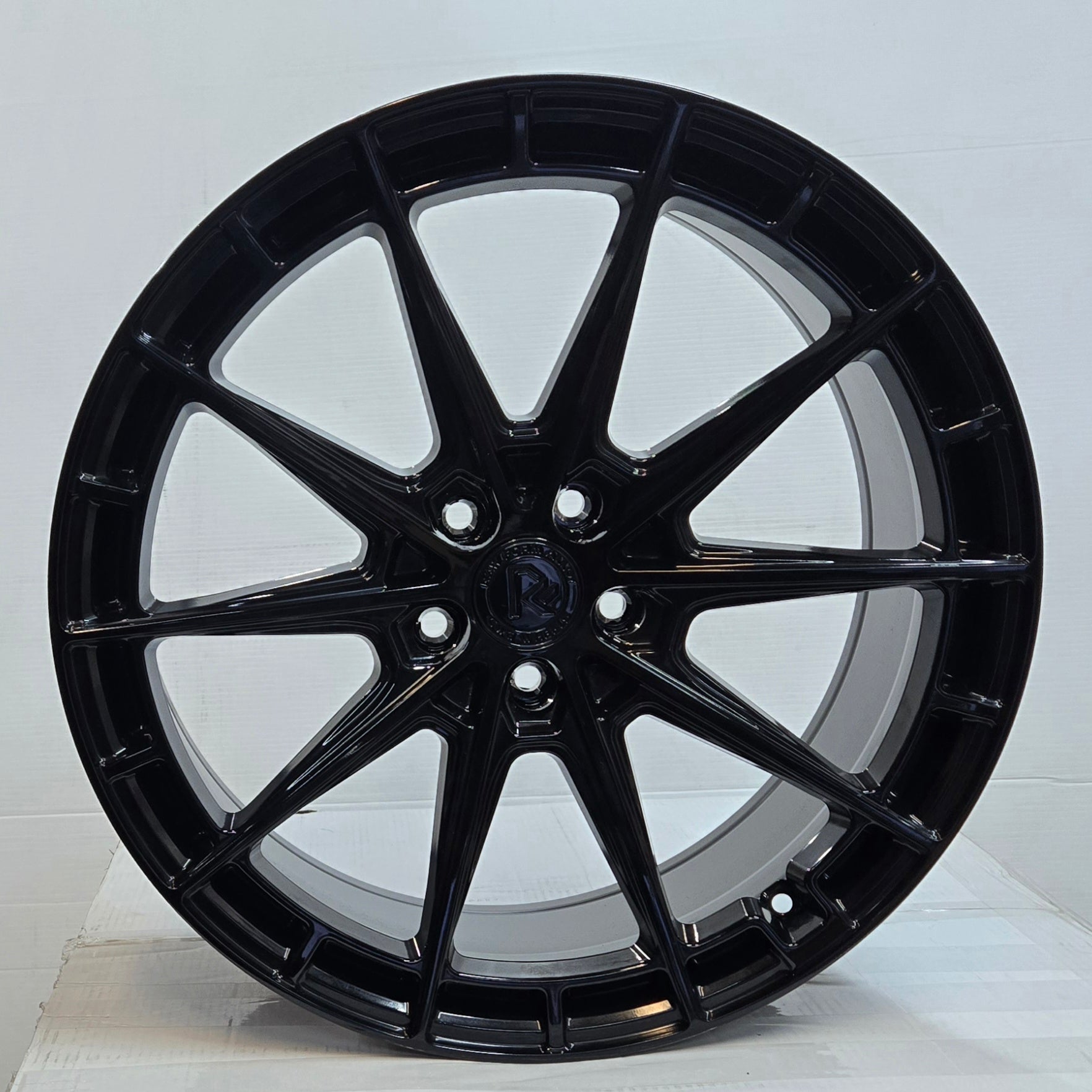 GWG RF8 20X9.0 5X114.3 GLOSS BLACK