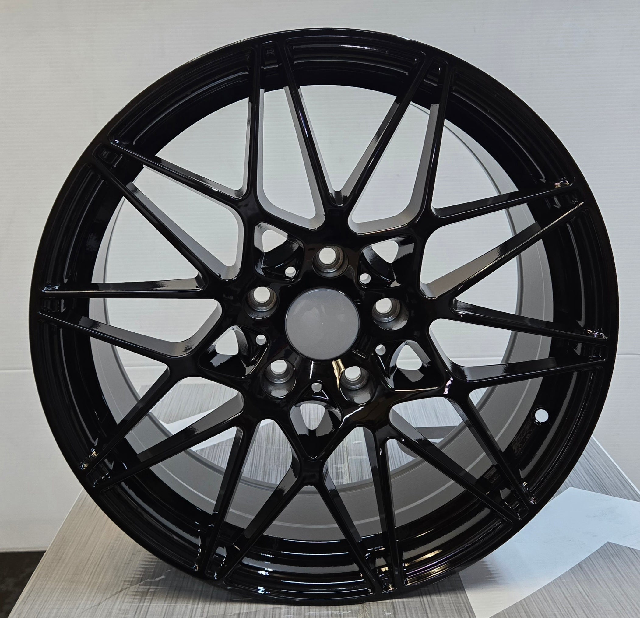 BH1966 666M STYLE 18x8.0 5x120 GLOSS BLACK