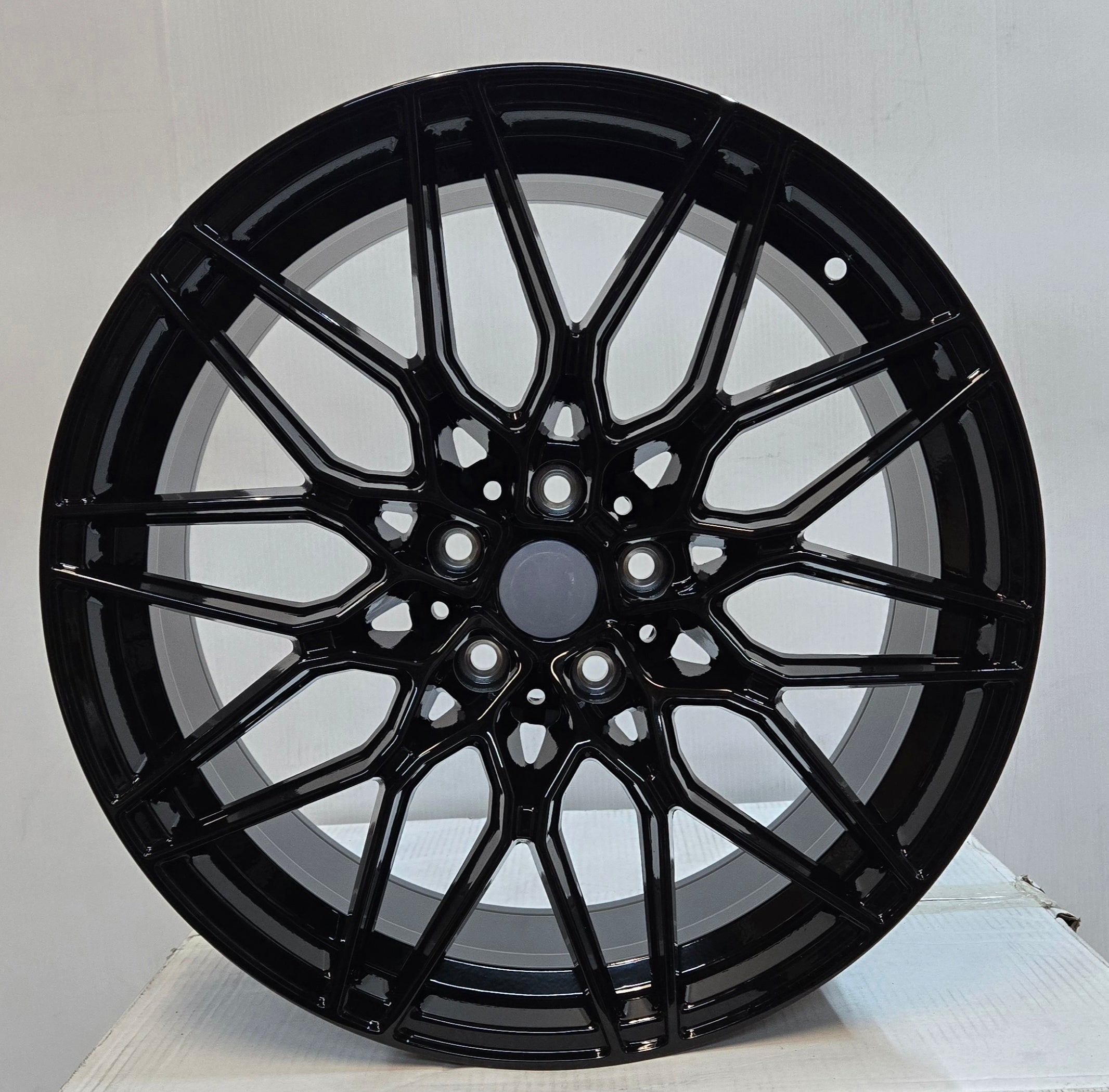 H3242F 19X9.5 5X112 PIANO BLACK