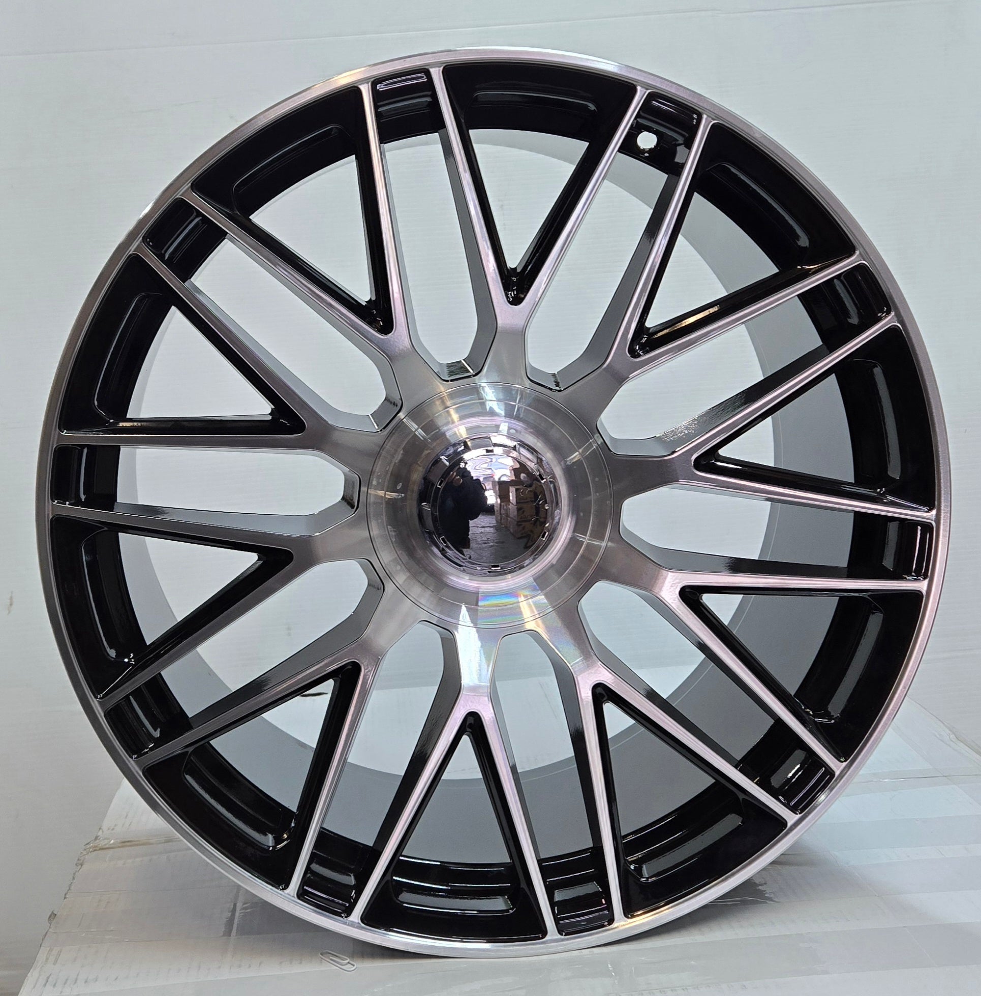 YF 1118 20X9.5 5X112 PIANO BLACK MACHINED FACE