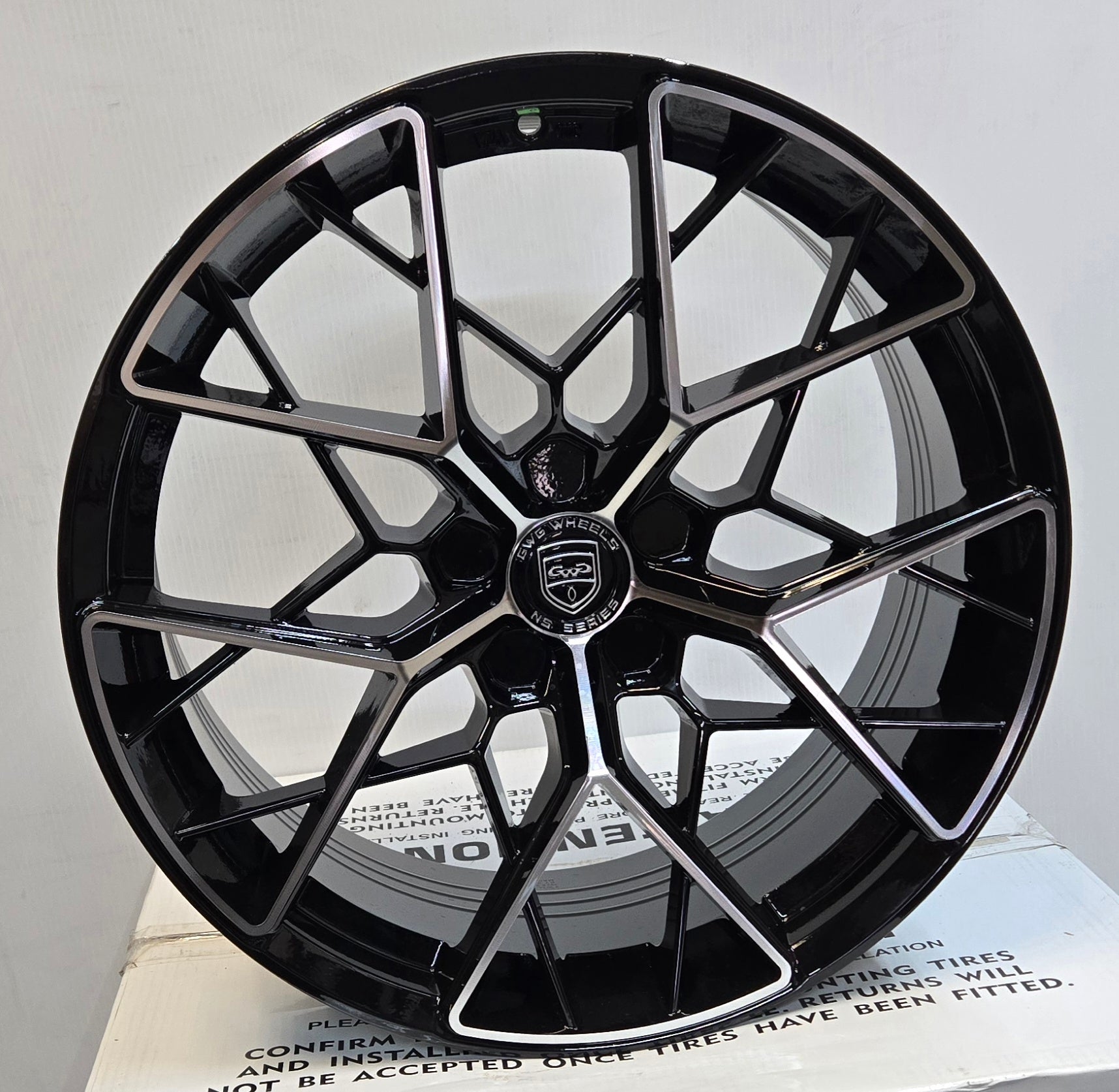 GWG NS2 19x8.5 BLANK GLOSS BLACK MACHINED