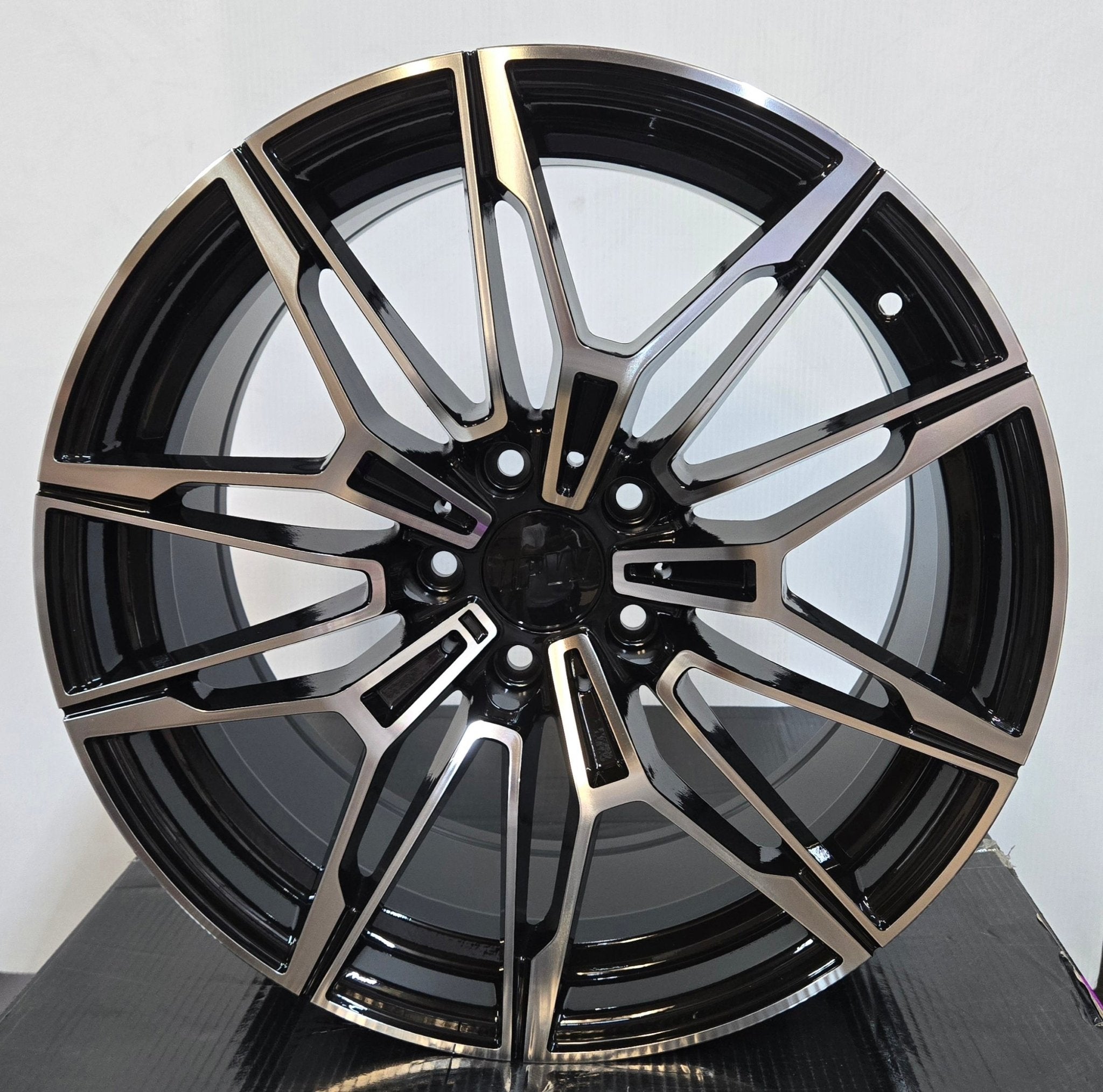 W714 19X9.0 5X120 PIANO BLACK MACHINED