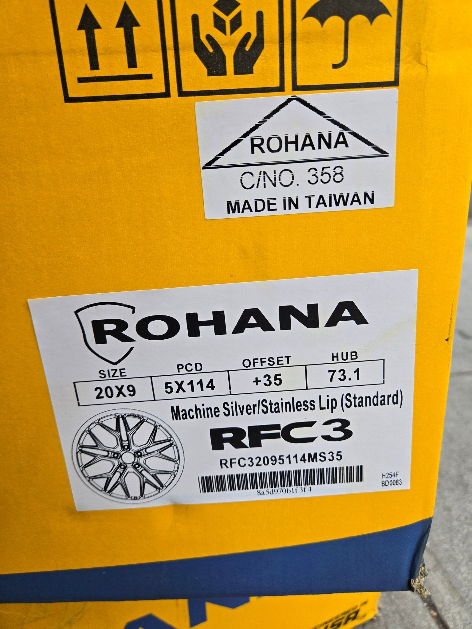ROHANA RFC3 20x9 5x114.3 MACHINE SILVER STAINLESS LIP