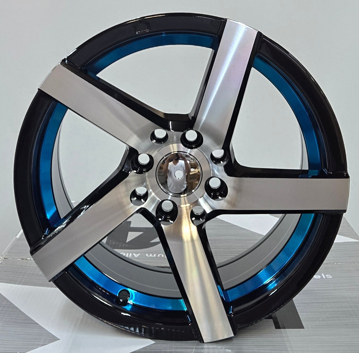 NISOSHI NS36 15x7.0 4x100 4x114.3 BLACK MACHINED FACE BLUE UNDERCUT