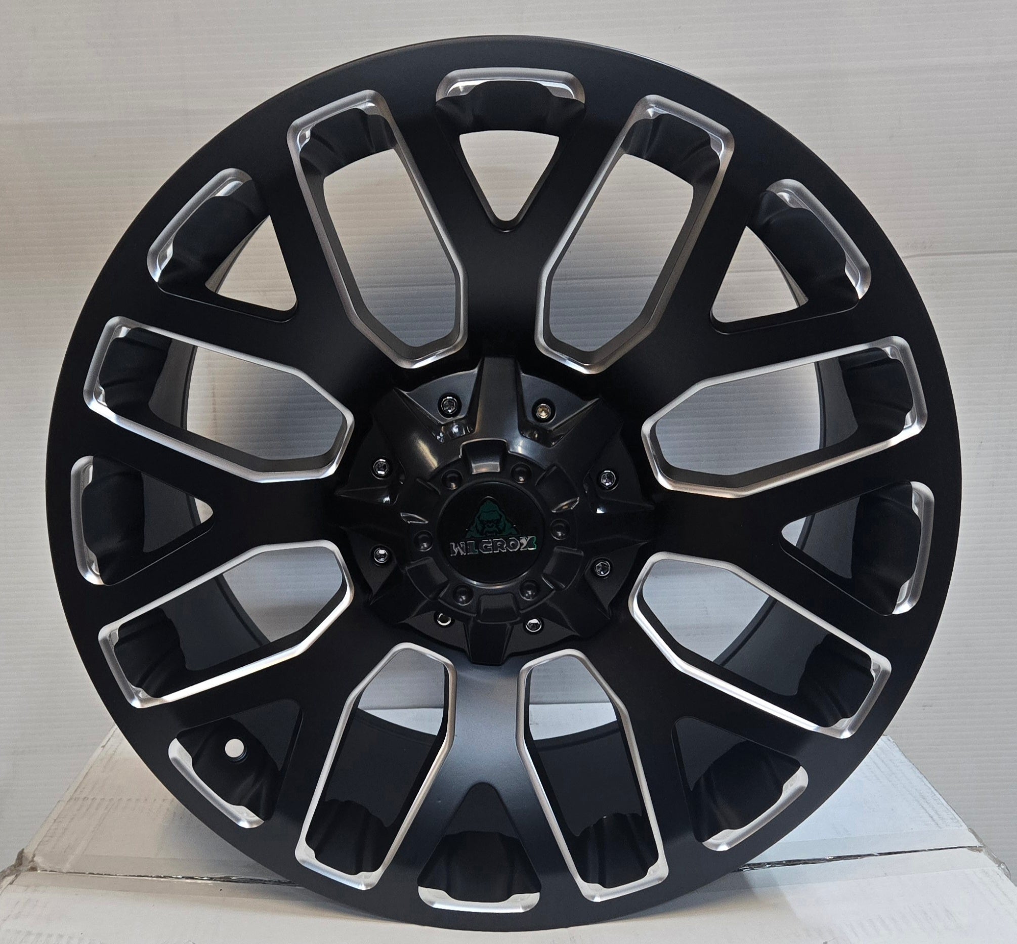 188104 18x9.0 6x139.7 MATT BLACK MILLING