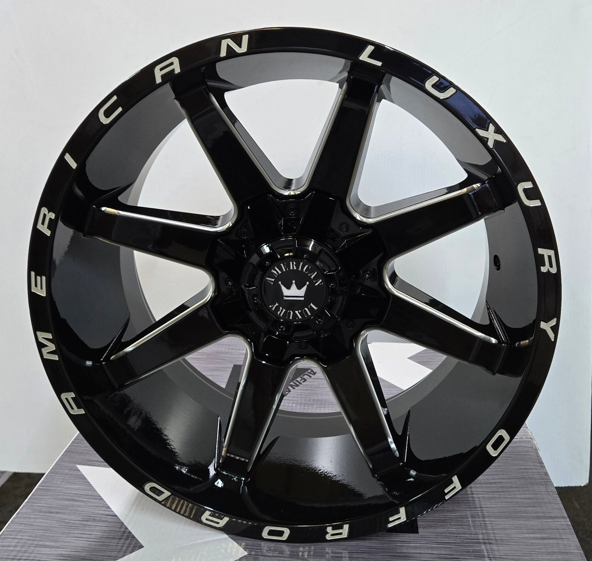 AMERICAN LUXURY EXTREME AL-786 20x10 8x165 / 8x170 GLOSS BLACK MACHINED MILLED