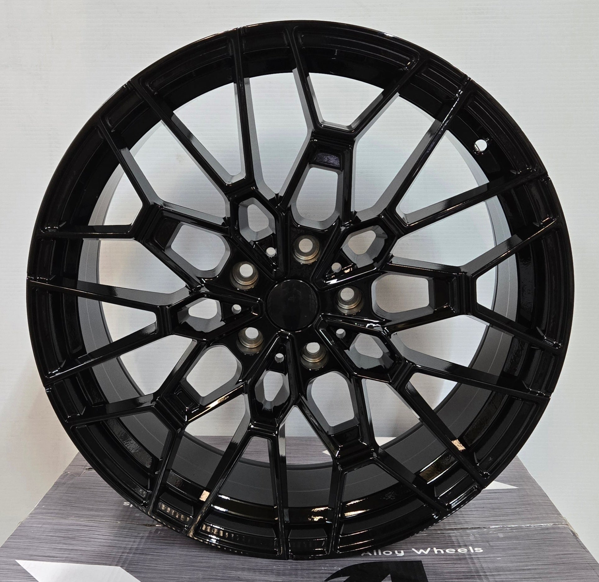 W717 0384 20X8.5 5X120 GLOSS BLACK