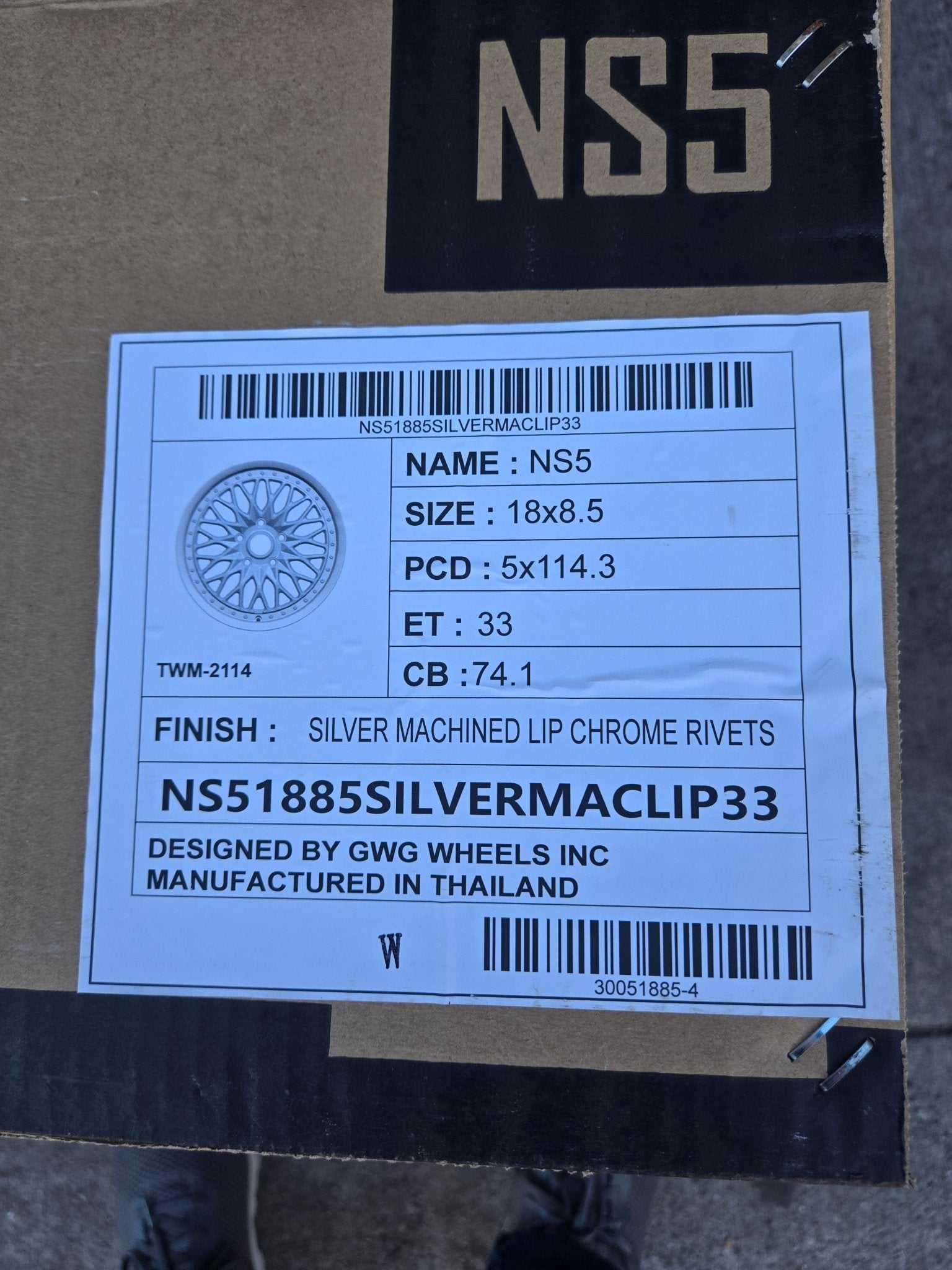 GWG NS5 18X8.5 5X114.3 SILVER MACHINED LIP